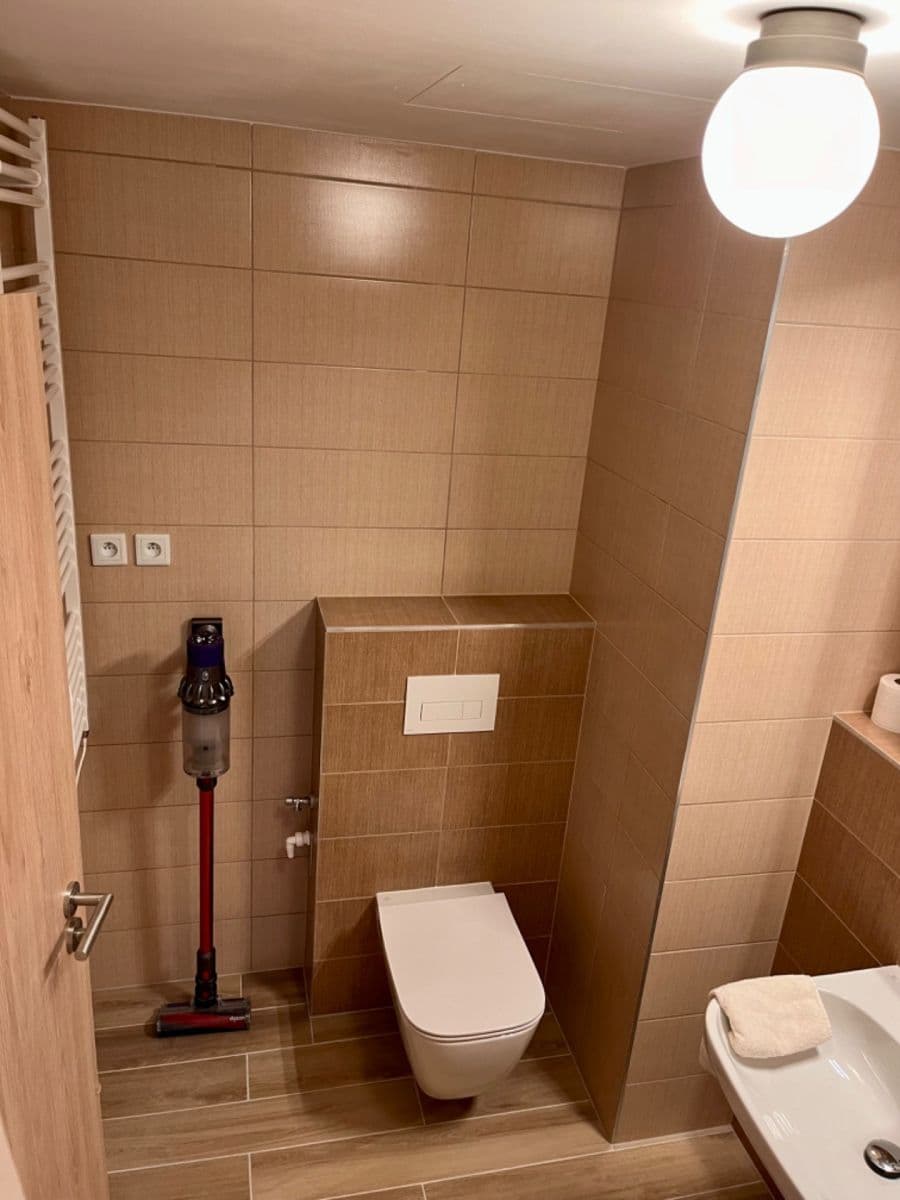 Pronájem bytu 1+kk 36 m², Lázeňská, Slaný, Středočeský kraj Pronájem bytu 1+kk 36 m², Lázeňská, Slaný, Středočeský kraj