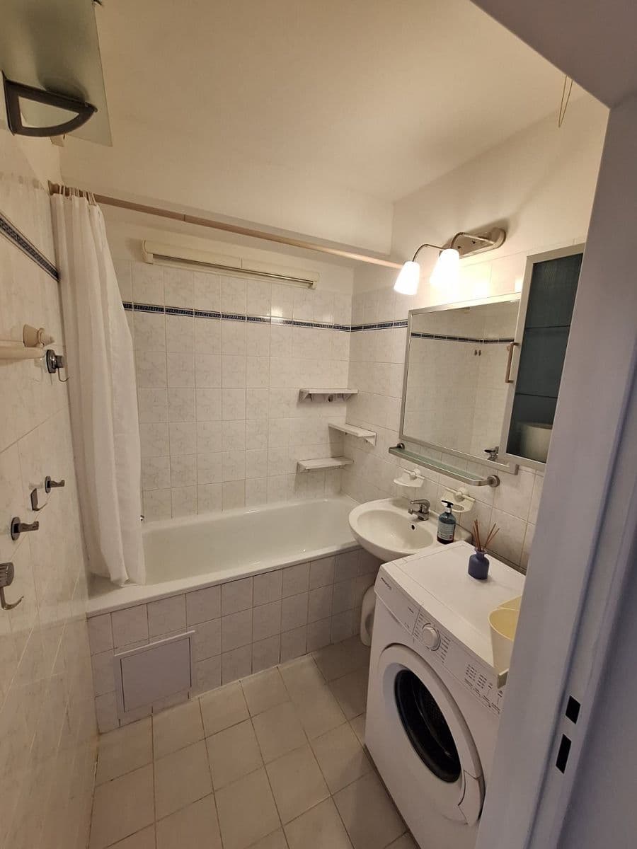 Pronájem bytu 3+kk 76 m², Bašteckého, Praha, Praha Pronájem bytu 3+kk 76 m², Bašteckého, Praha, Praha