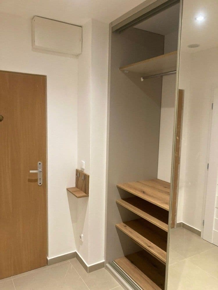 Pronájem bytu 2+kk 50 m², U Jezerky, Praha, Praha Pronájem bytu 2+kk 50 m², U Jezerky, Praha, Praha