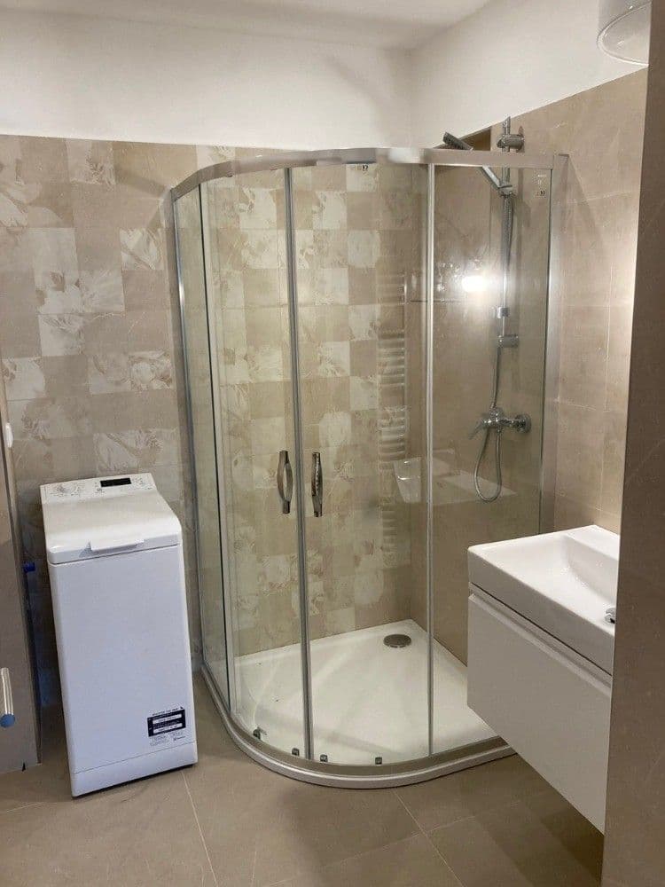 Pronájem bytu 2+kk 50 m², U Jezerky, Praha, Praha Pronájem bytu 2+kk 50 m², U Jezerky, Praha, Praha