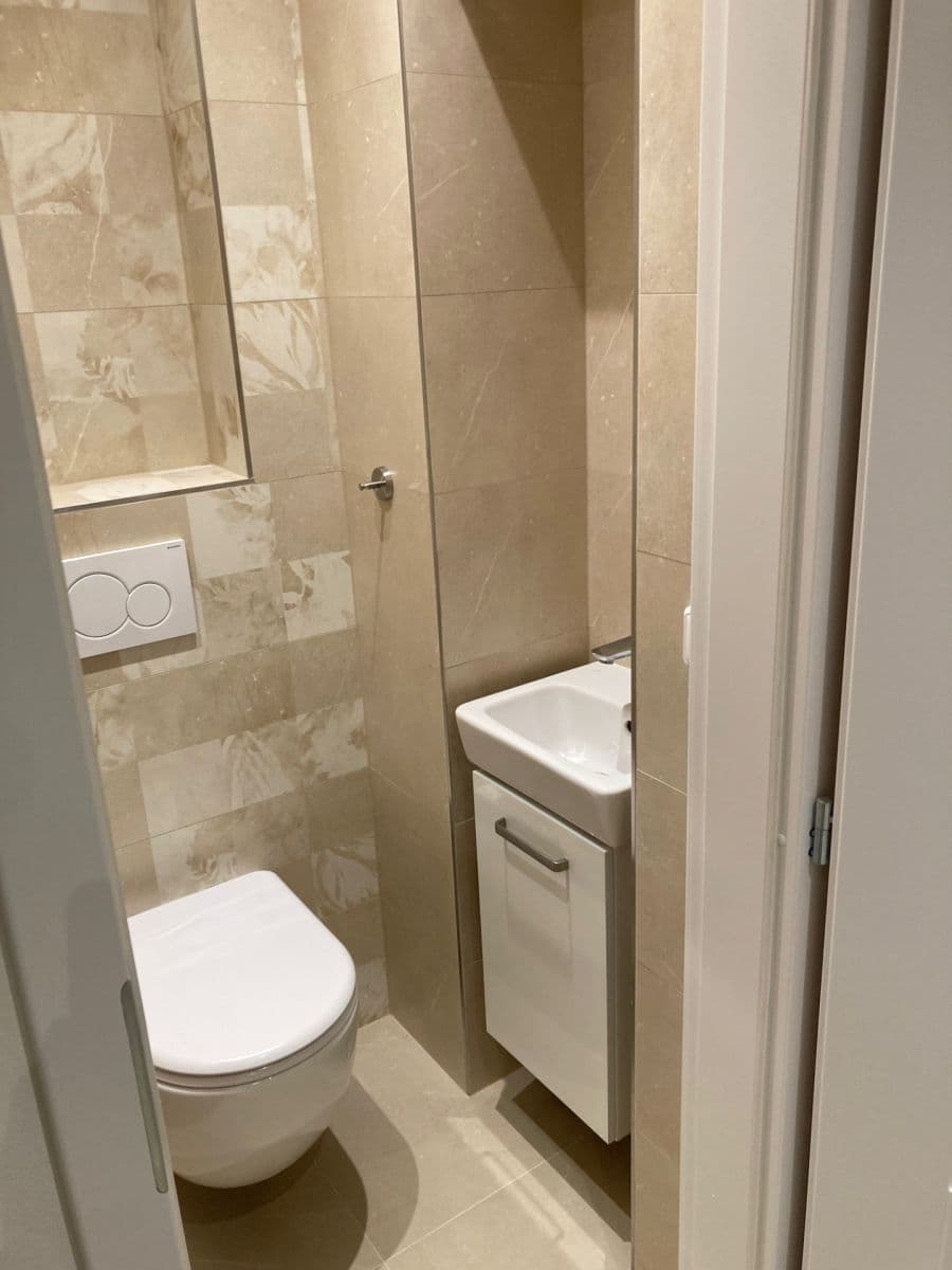 Pronájem bytu 2+kk 50 m², U Jezerky, Praha, Praha Pronájem bytu 2+kk 50 m², U Jezerky, Praha, Praha