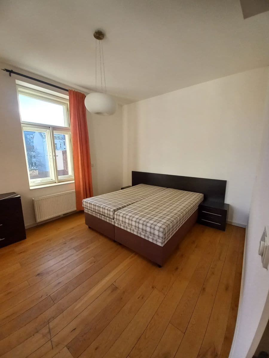 Pronájem bytu 2+kk 48 m², U Božích bojovníků, Praha, Praha Pronájem bytu 2+kk 48 m², U Božích bojovníků, Praha, Praha