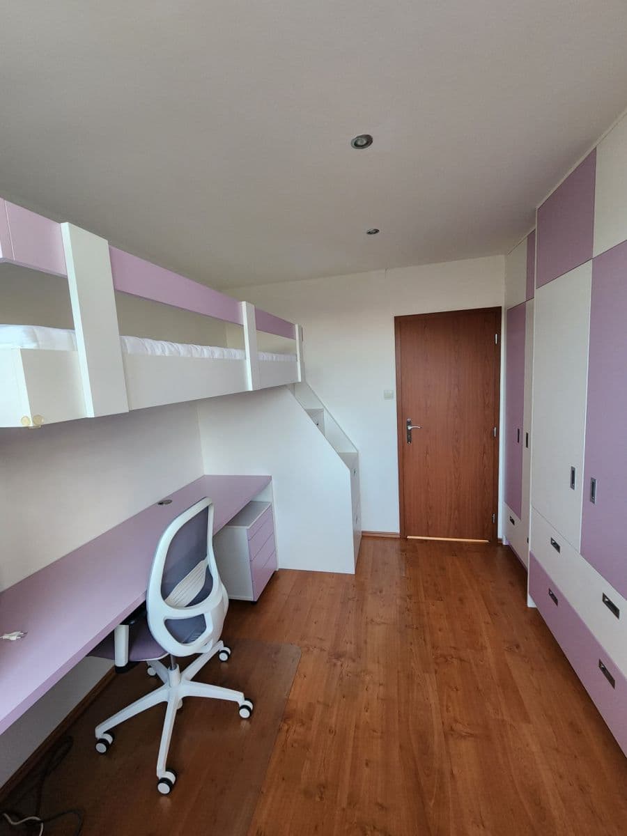 Pronájem bytu 3+1 68 m², K Lipám, Praha, Praha Pronájem bytu 3+1 68 m², K Lipám, Praha, Praha