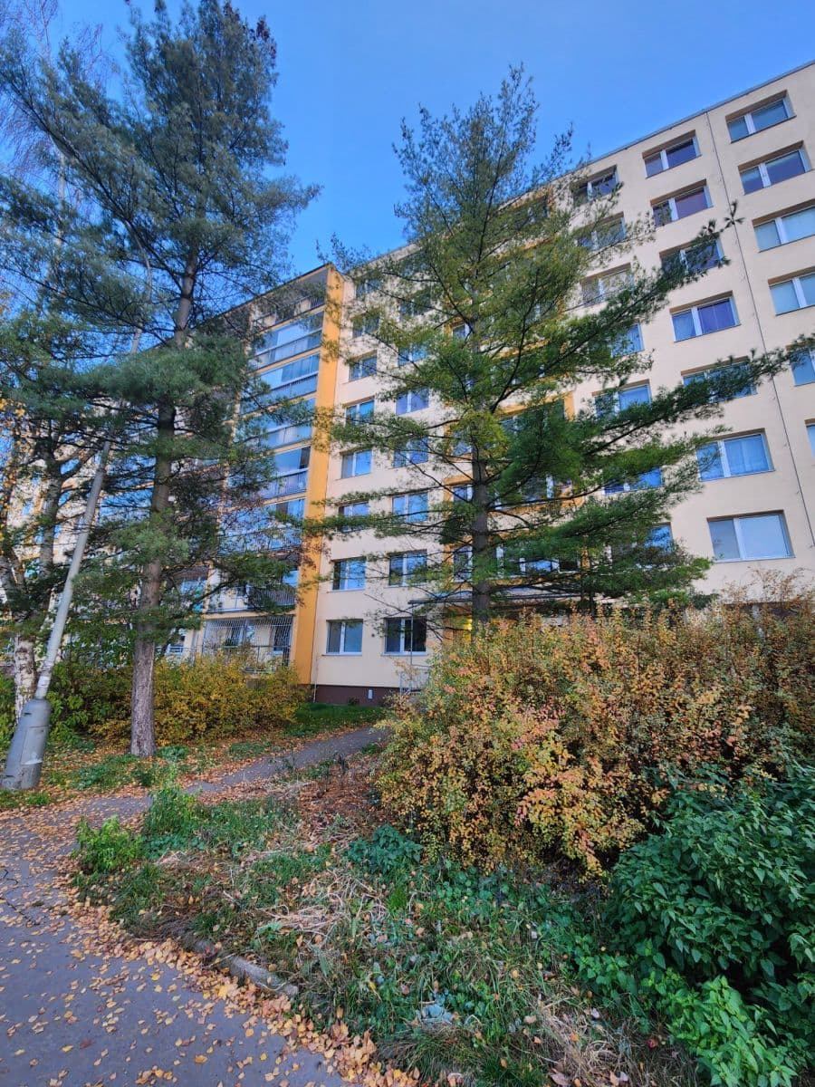 Pronájem bytu 3+1 68 m², K Lipám, Praha, Praha Pronájem bytu 3+1 68 m², K Lipám, Praha, Praha