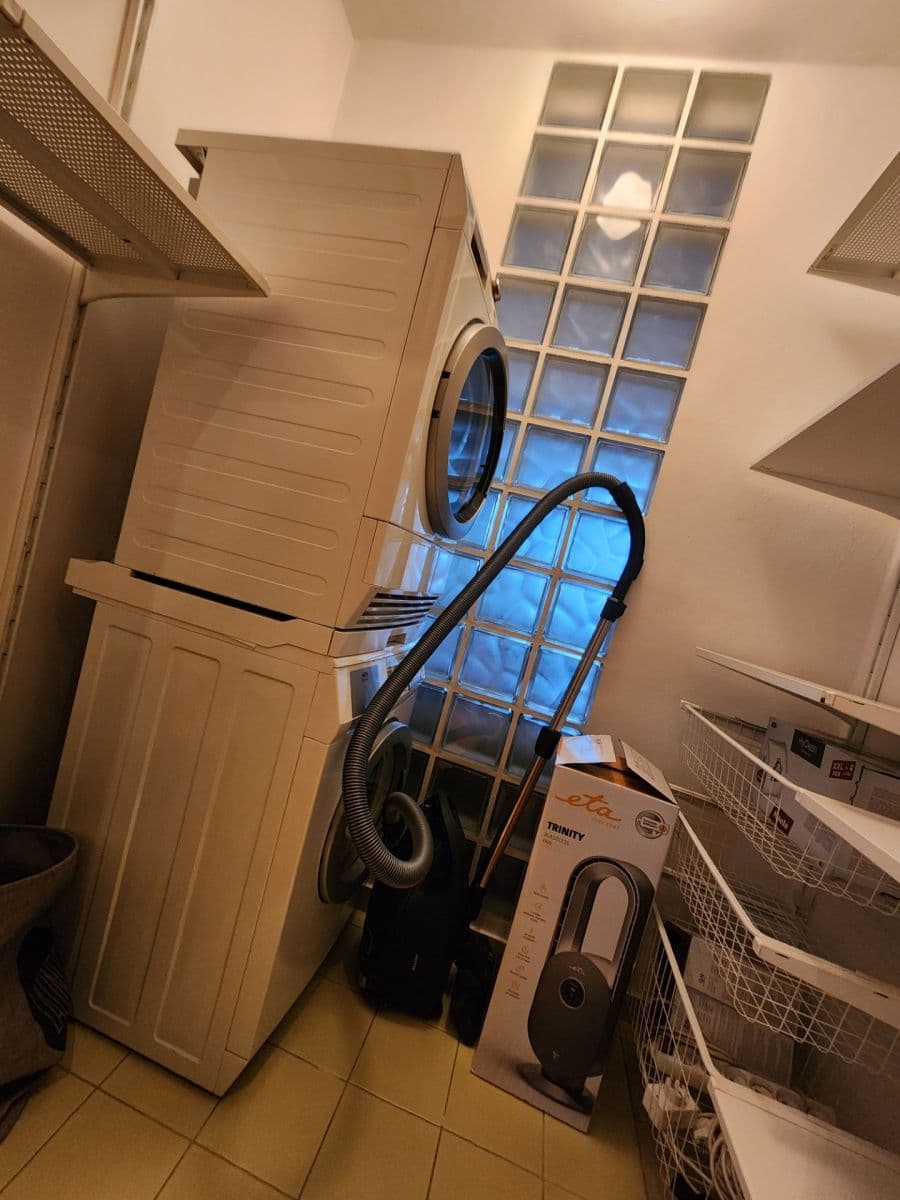 Pronájem bytu 3+1 68 m², K Lipám, Praha, Praha Pronájem bytu 3+1 68 m², K Lipám, Praha, Praha