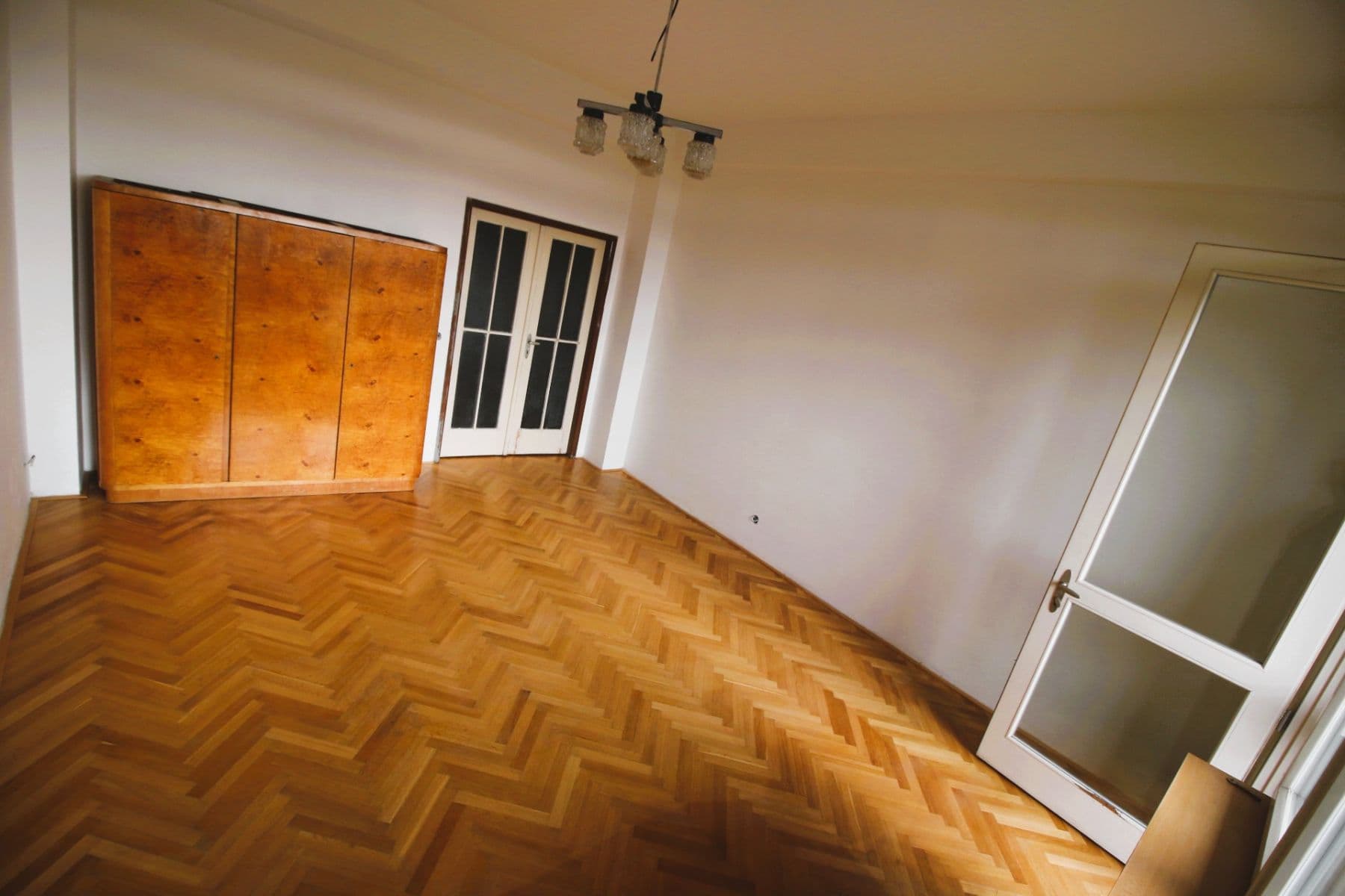 Prodej bytu 2+1 70 m², Milady Horákové, Praha, Praha Prodej bytu 2+1 70 m², Milady Horákové, Praha, Praha