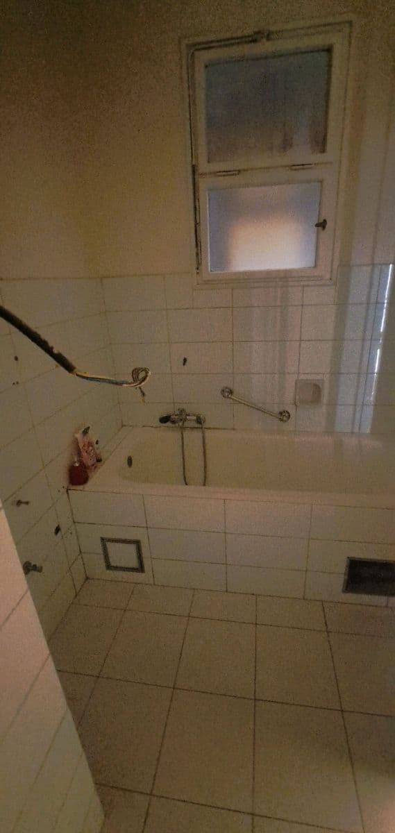 Prodej bytu 2+1 70 m², Milady Horákové, Praha, Praha Prodej bytu 2+1 70 m², Milady Horákové, Praha, Praha