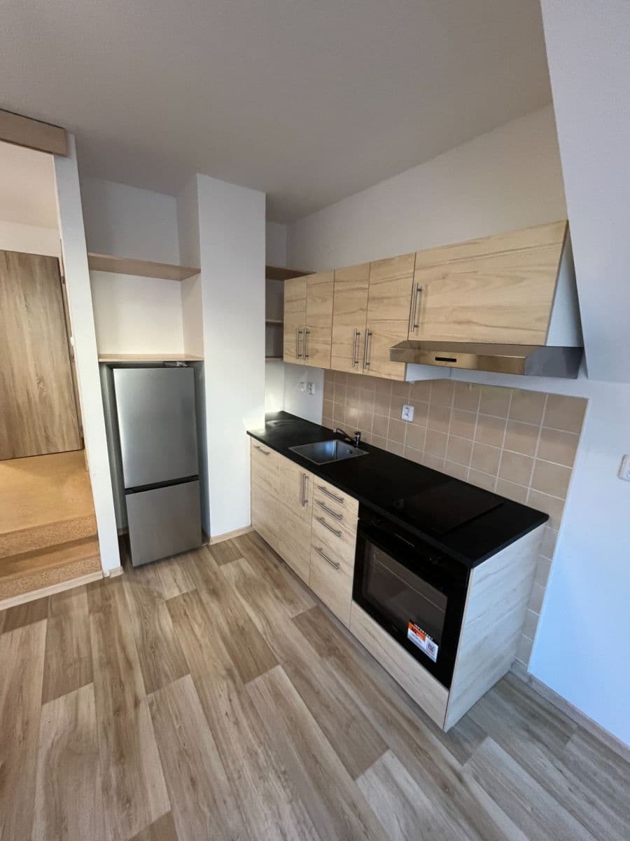 Pronájem bytu 1+kk 34 m², Vlhká, Brno, Jihomoravský kraj Pronájem bytu 1+kk 34 m², Vlhká, Brno, Jihomoravský kraj