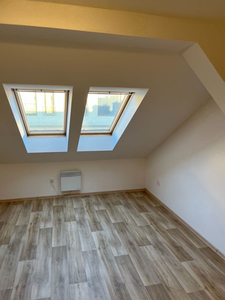 Pronájem bytu 1+kk 34 m², Vlhká, Brno, Jihomoravský kraj Pronájem bytu 1+kk 34 m², Vlhká, Brno, Jihomoravský kraj