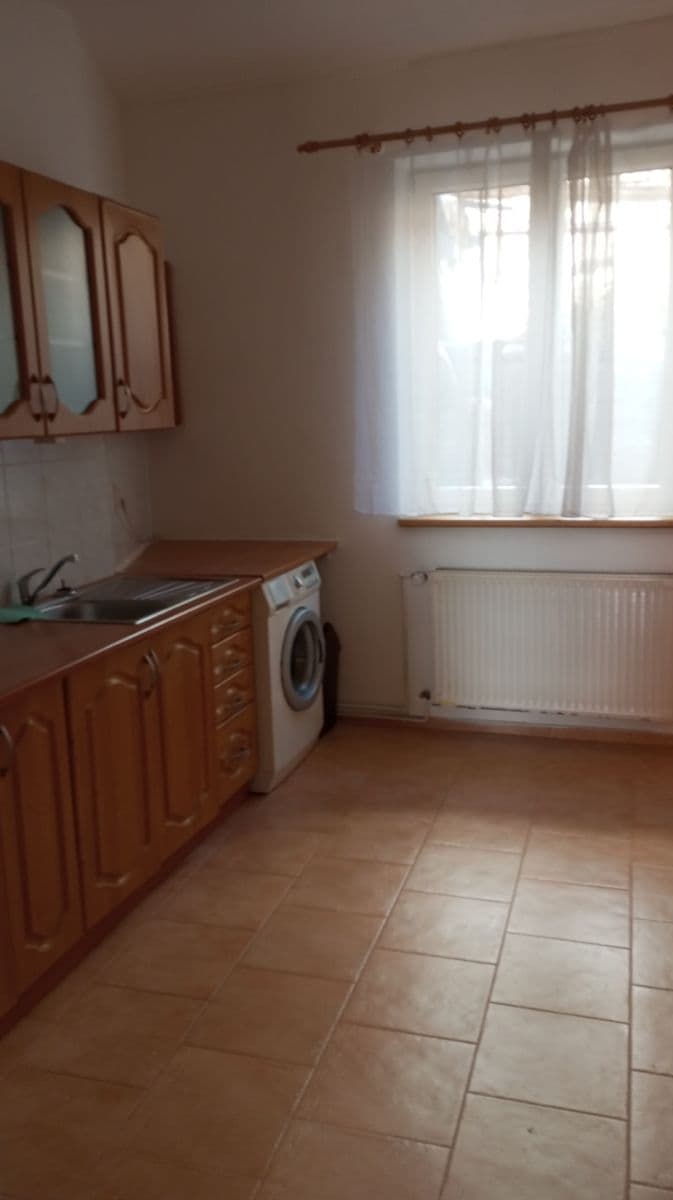 Pronájem bytu 3+1 72 m², Ve Střešovičkách, Praha, Praha Pronájem bytu 3+1 72 m², Ve Střešovičkách, Praha, Praha