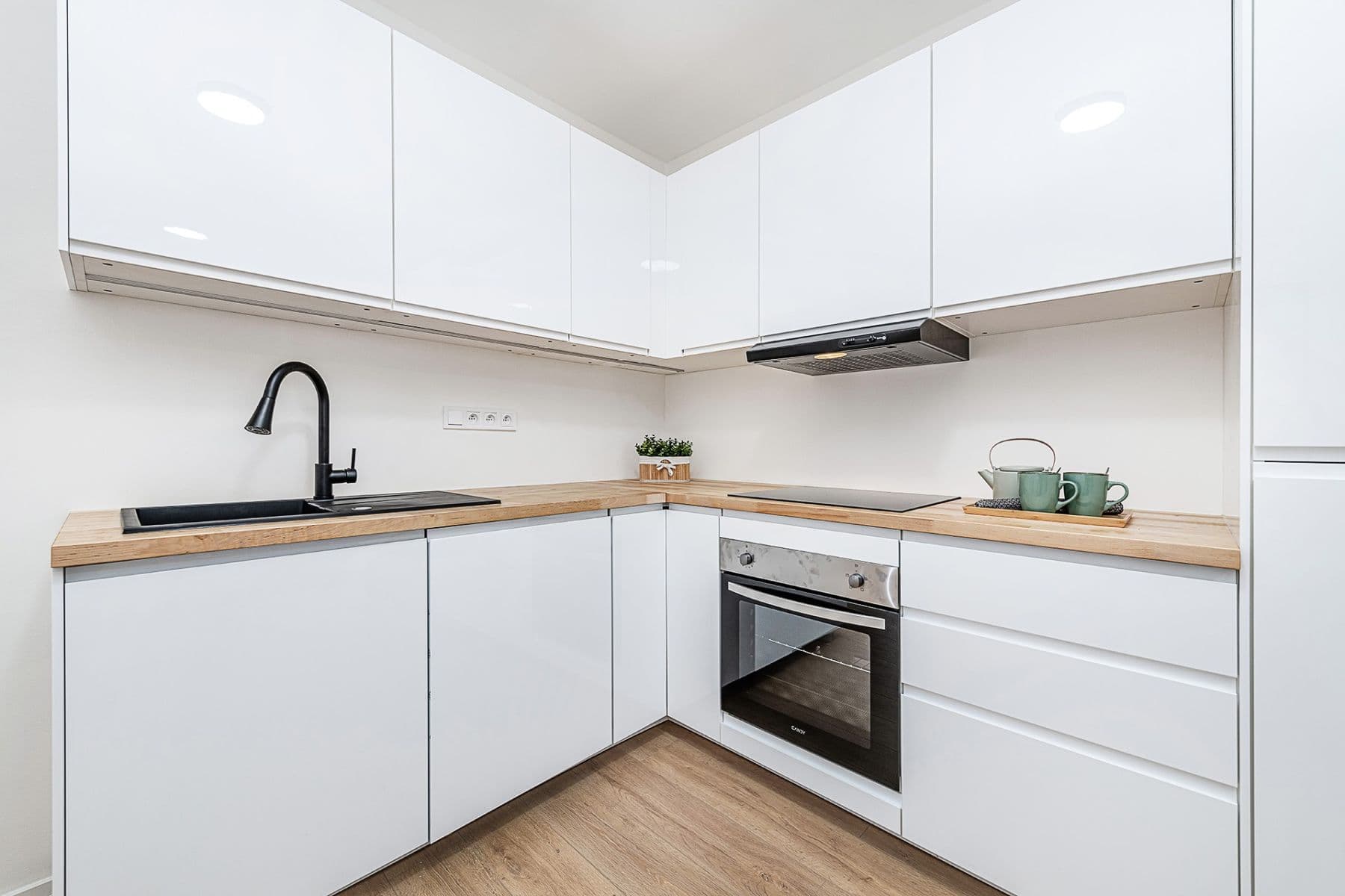 Prodej bytu 3+kk 55 m², Syrská, Praha, Praha Prodej bytu 3+kk 55 m², Syrská, Praha, Praha