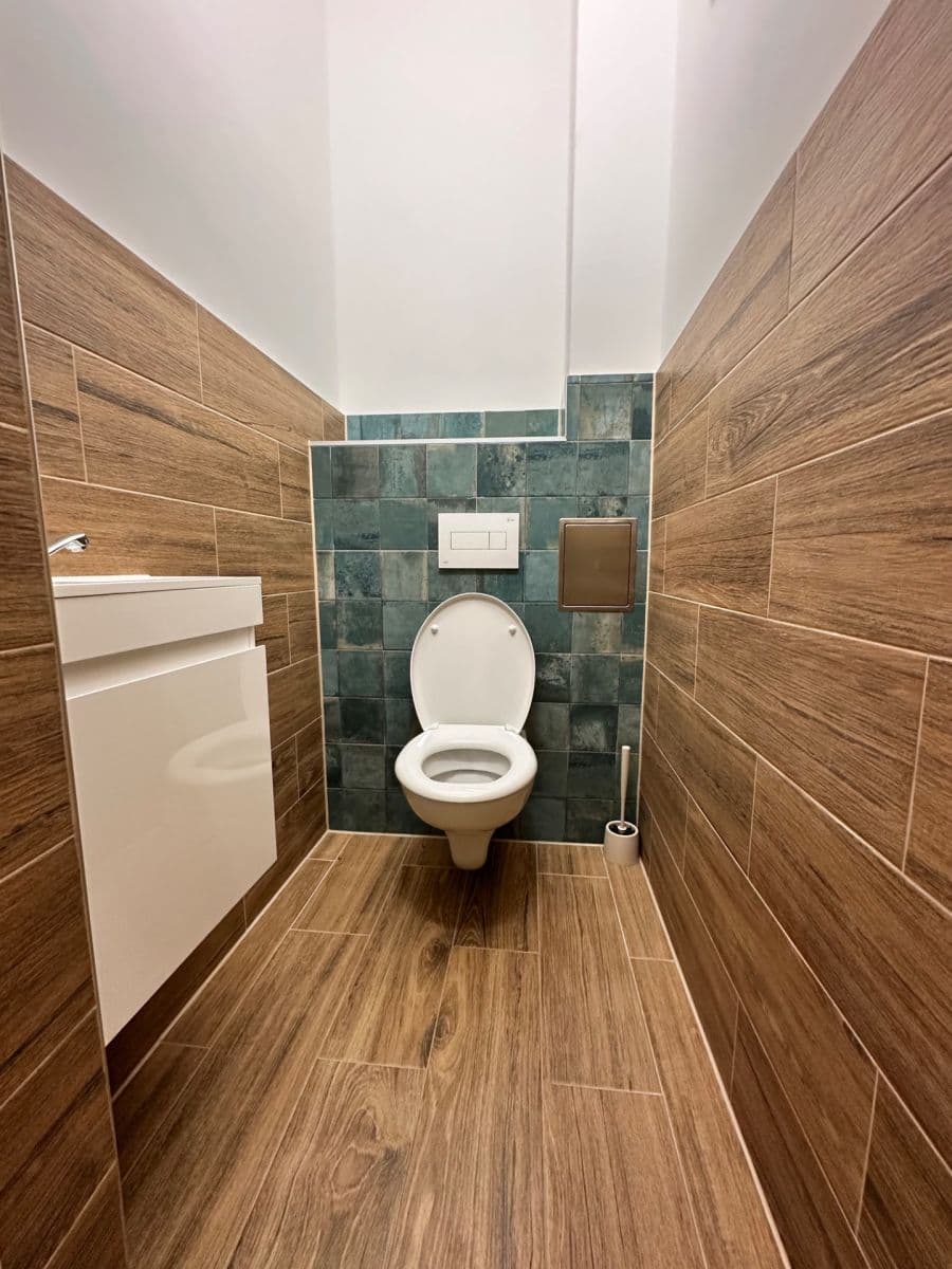 Pronájem bytu 4+1 144 m², Československé armády, Praha, Praha Pronájem bytu 4+1 144 m², Československé armády, Praha, Praha