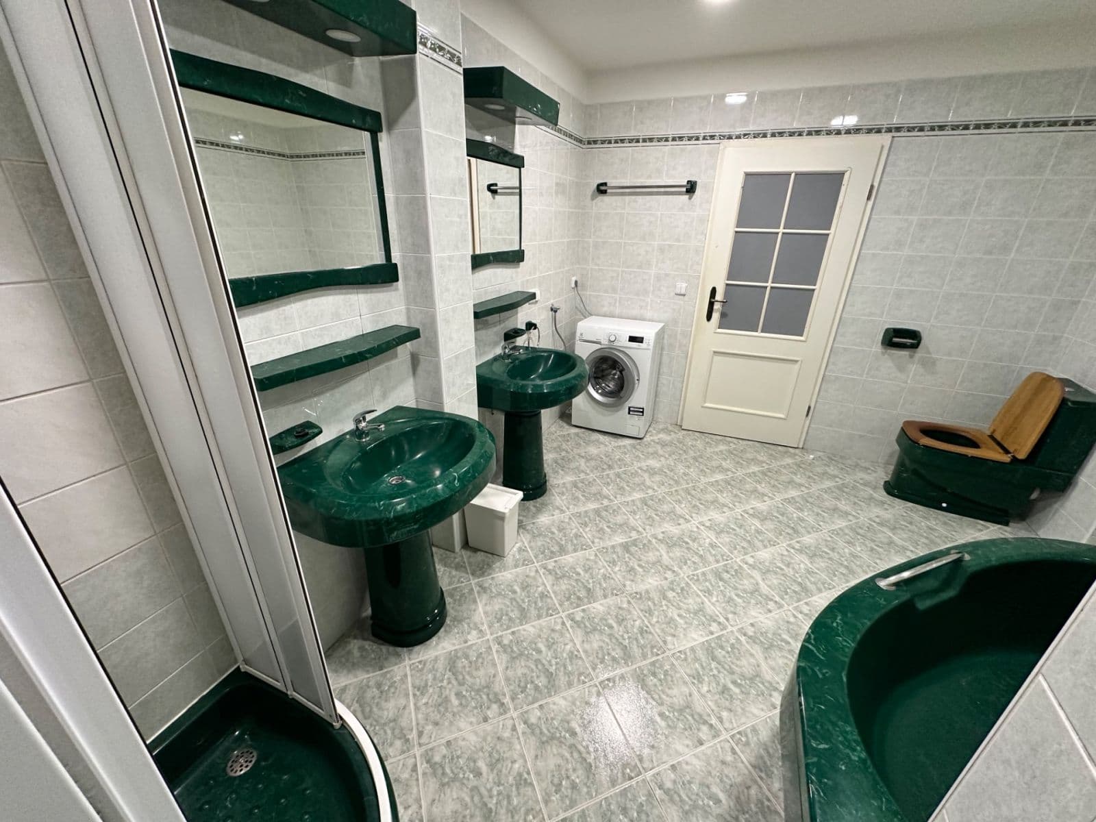 Pronájem bytu 4+1 144 m², Československé armády, Praha, Praha Pronájem bytu 4+1 144 m², Československé armády, Praha, Praha