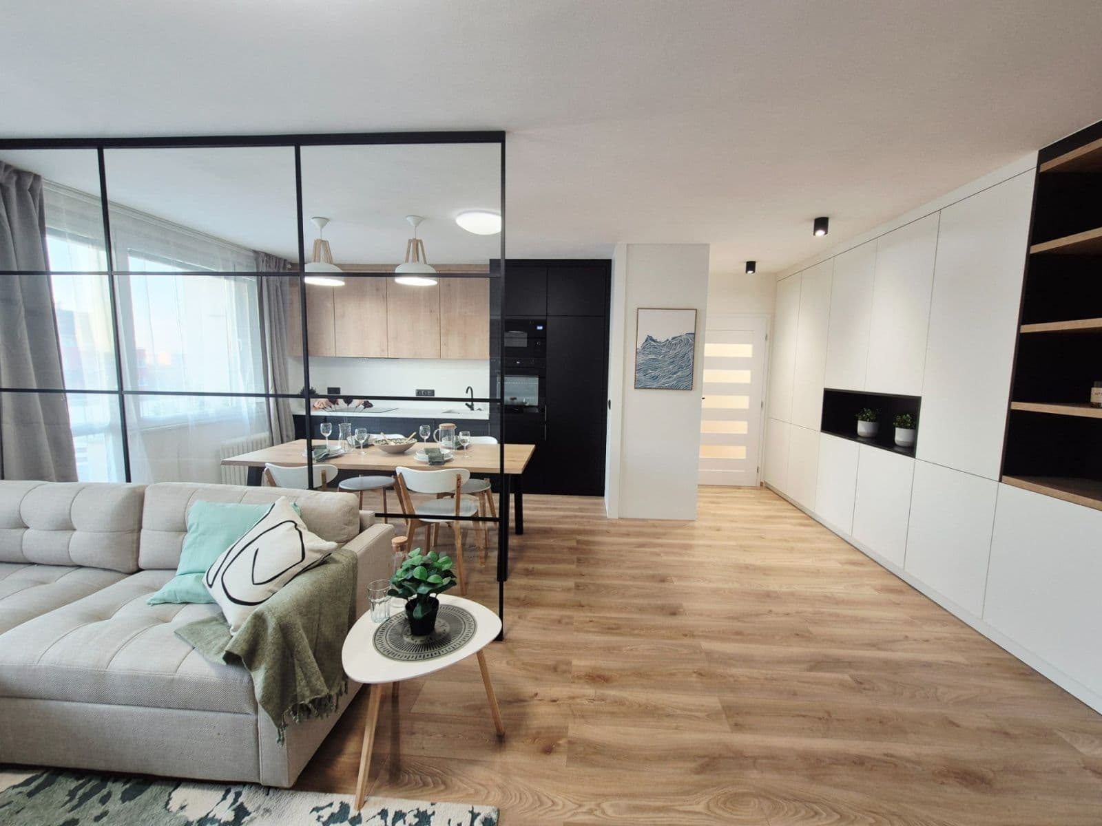 Prodej bytu 3+kk 80 m², nábřeží Závodu míru, Pardubice, Pardubický kraj Prodej bytu 3+kk 80 m², nábřeží Závodu míru, Pardubice, Pardubický kraj