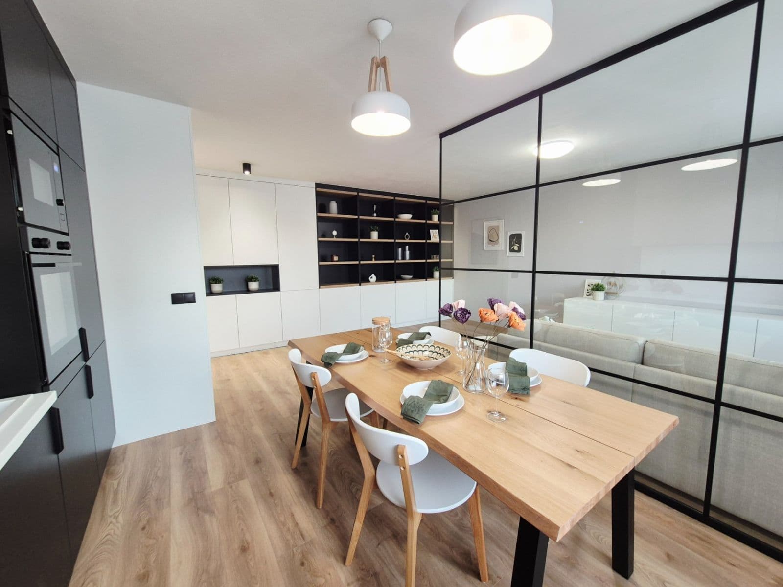 Prodej bytu 3+kk 80 m², nábřeží Závodu míru, Pardubice, Pardubický kraj Prodej bytu 3+kk 80 m², nábřeží Závodu míru, Pardubice, Pardubický kraj