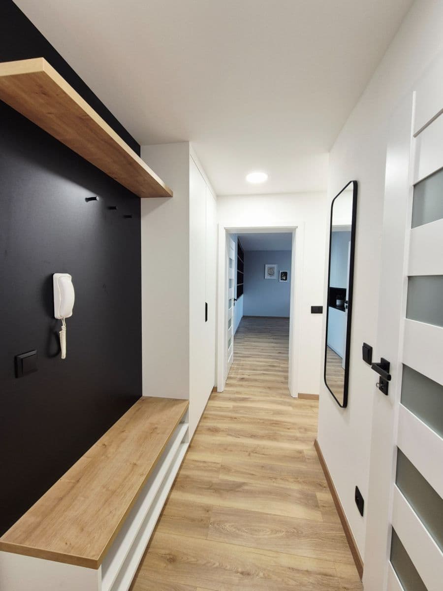 Prodej bytu 3+kk 80 m², nábřeží Závodu míru, Pardubice, Pardubický kraj Prodej bytu 3+kk 80 m², nábřeží Závodu míru, Pardubice, Pardubický kraj