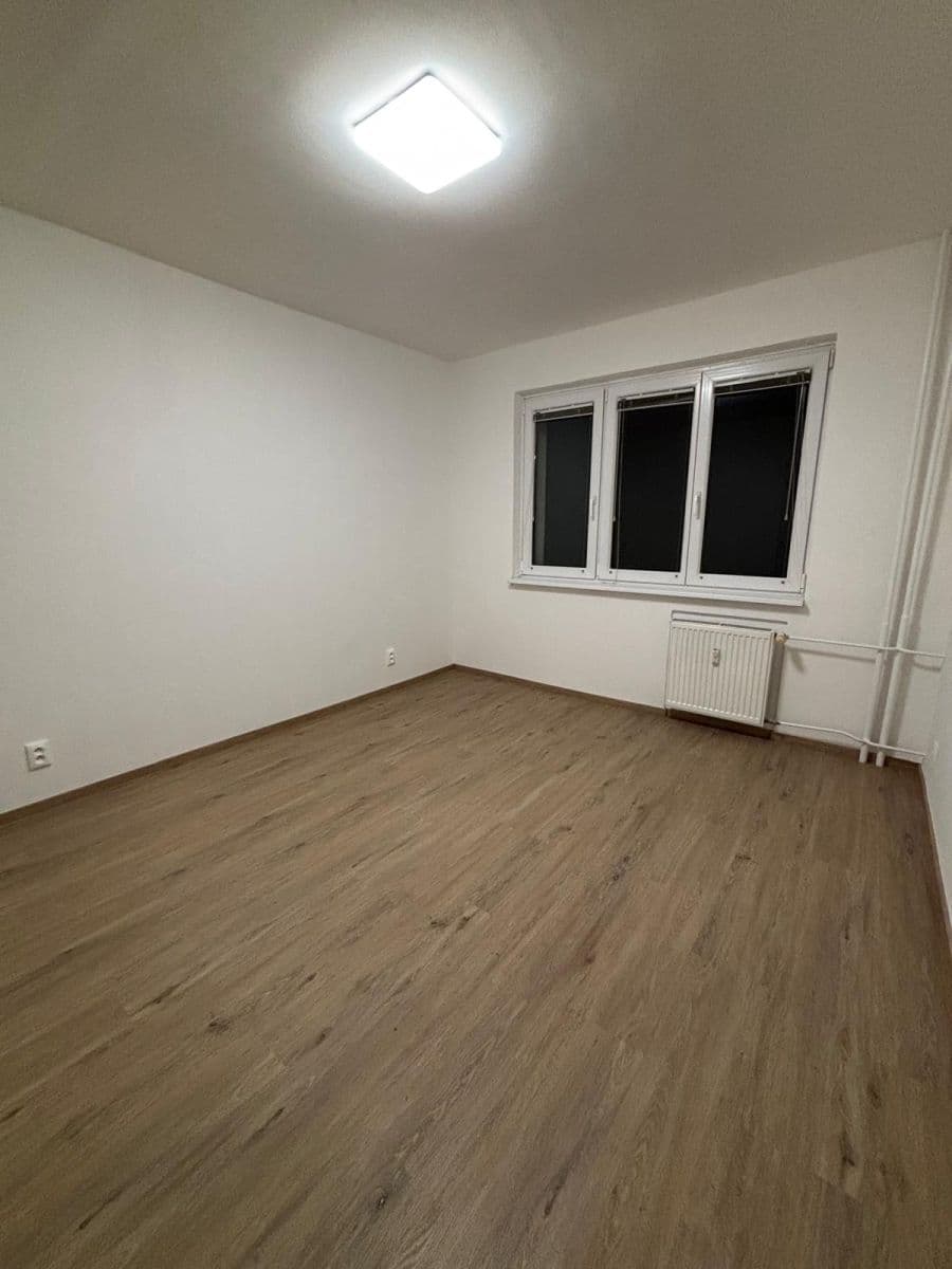Pronájem bytu 2+1 55 m², U Krbu, Praha, Praha Pronájem bytu 2+1 55 m², U Krbu, Praha, Praha