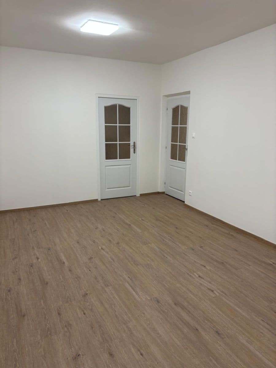 Pronájem bytu 2+1 55 m², U Krbu, Praha, Praha Pronájem bytu 2+1 55 m², U Krbu, Praha, Praha