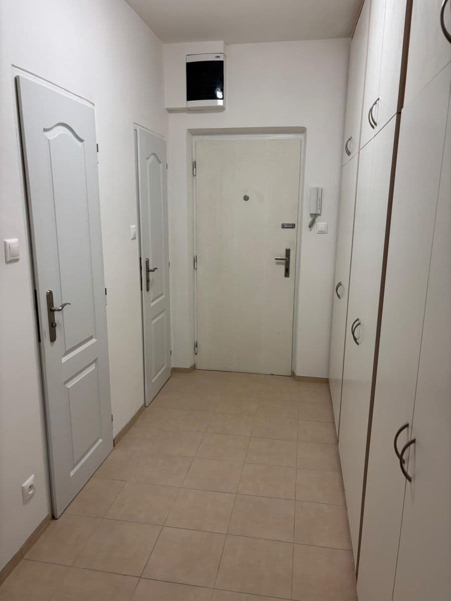 Pronájem bytu 2+1 55 m², U Krbu, Praha, Praha Pronájem bytu 2+1 55 m², U Krbu, Praha, Praha