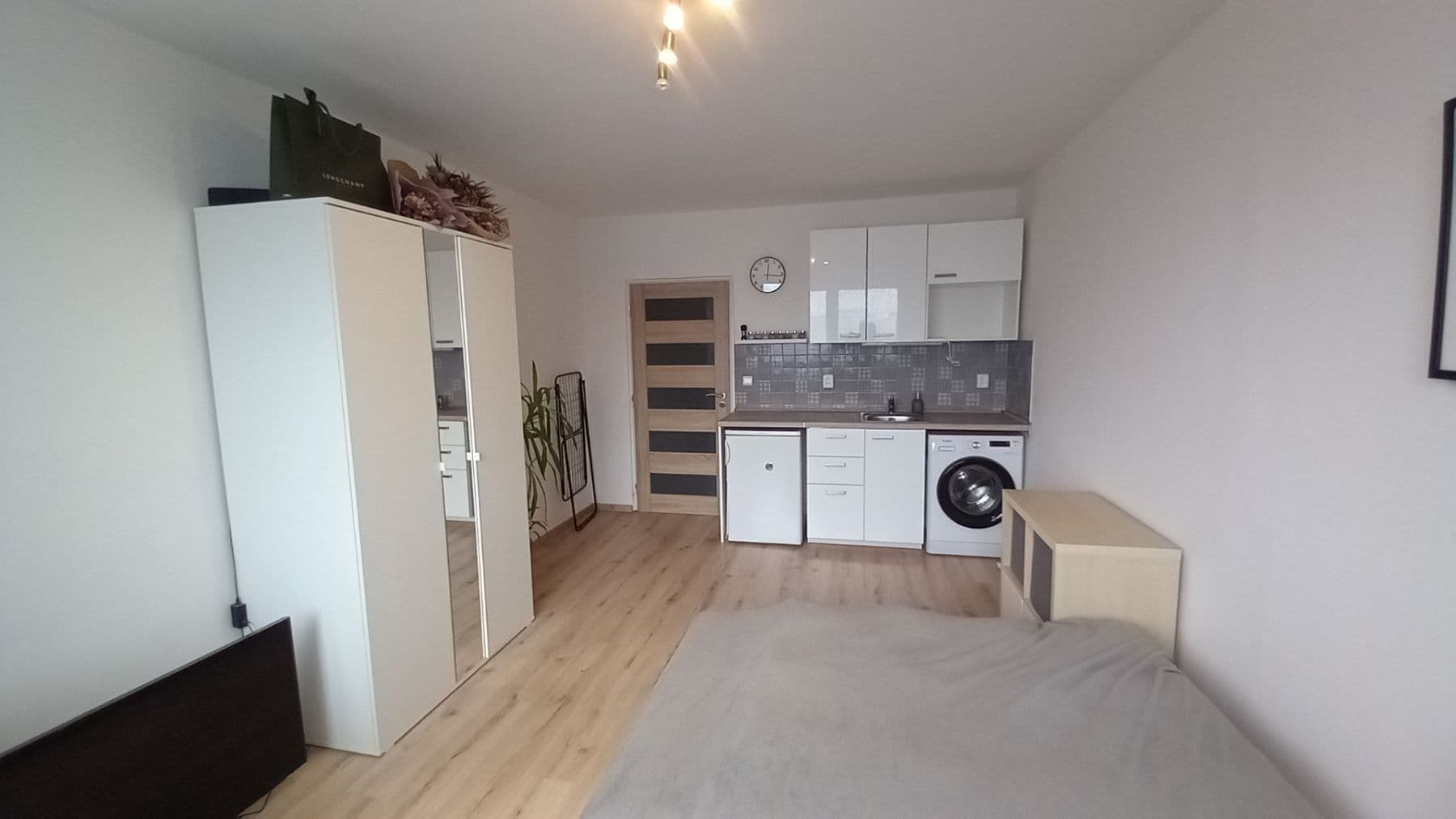 Pronájem bytu 1+kk 23 m², Kyselova, Praha, Praha Pronájem bytu 1+kk 23 m², Kyselova, Praha, Praha