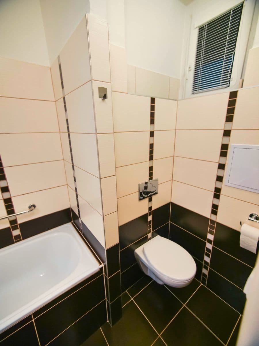 Pronájem bytu 2+kk 52 m², Za Zelenou Liškou, Praha, Praha Pronájem bytu 2+kk 52 m², Za Zelenou Liškou, Praha, Praha