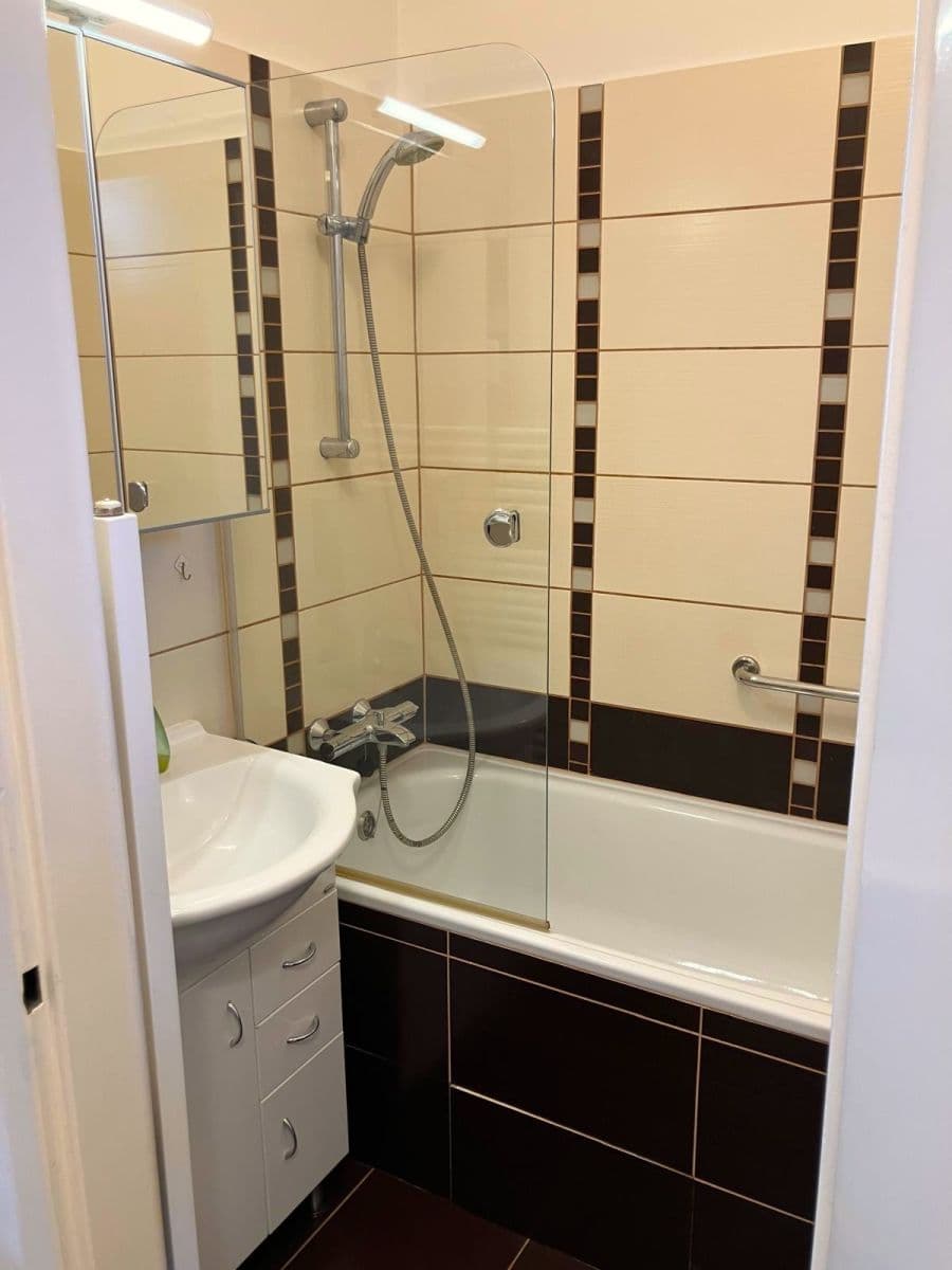 Pronájem bytu 2+kk 52 m², Za Zelenou Liškou, Praha, Praha Pronájem bytu 2+kk 52 m², Za Zelenou Liškou, Praha, Praha