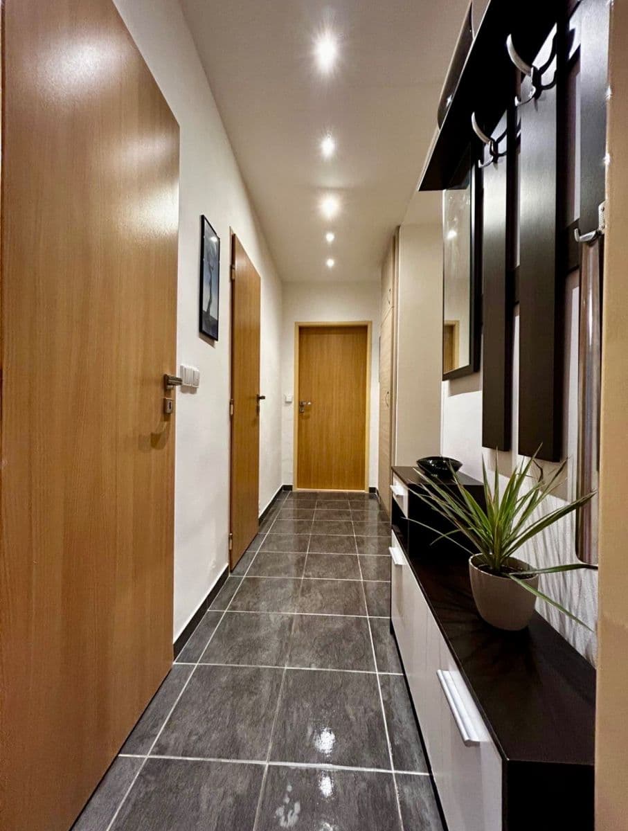 Pronájem bytu 2+1 55 m², Máchova, Třinec, Moravskoslezský kraj Pronájem bytu 2+1 55 m², Máchova, Třinec, Moravskoslezský kraj