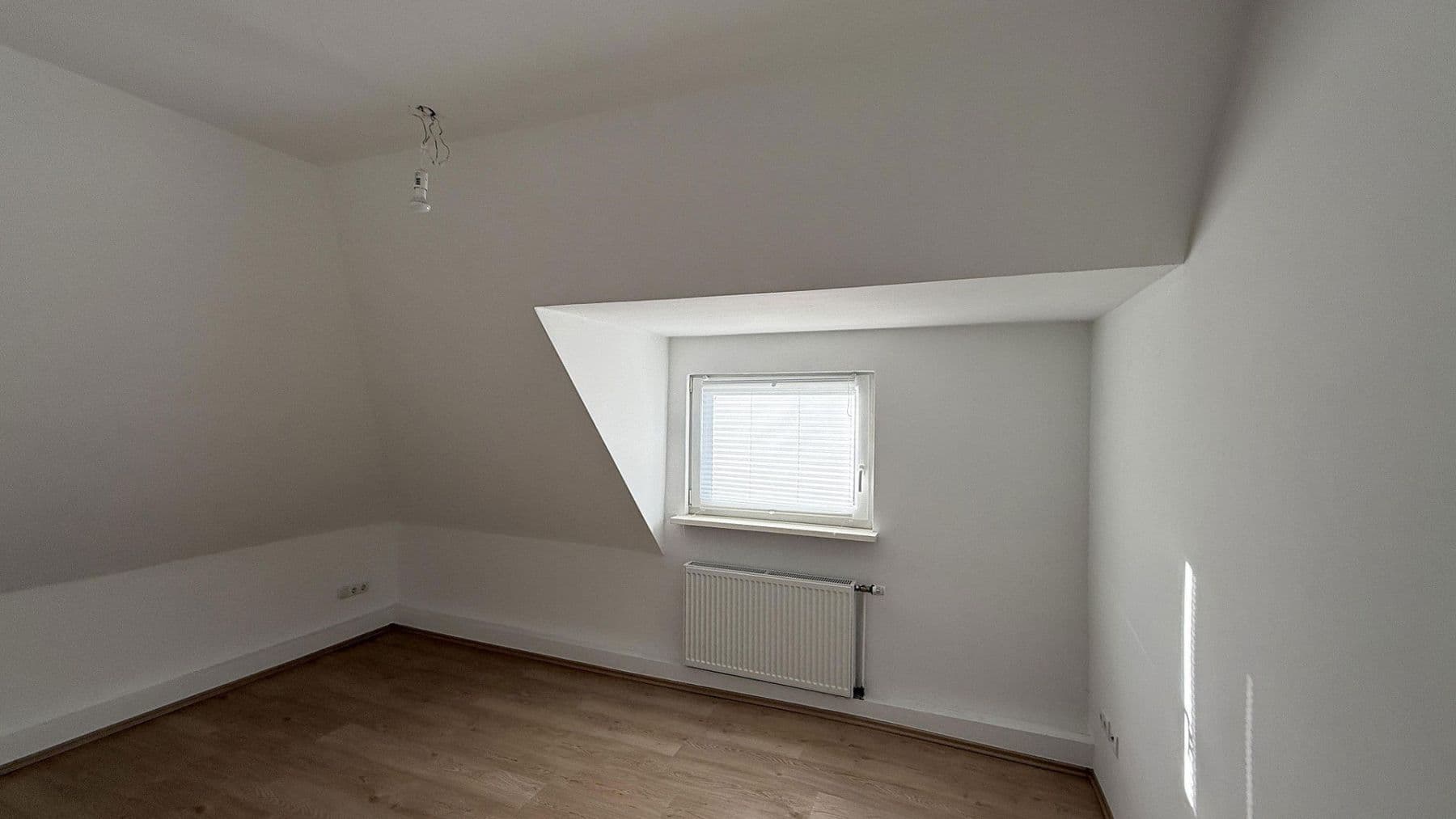 Pronájem bytu 3+1 70 m², Feuergraben 6, Hameln, Dolní Sasko Pronájem bytu 3+1 70 m², Feuergraben 6, Hameln, Dolní Sasko