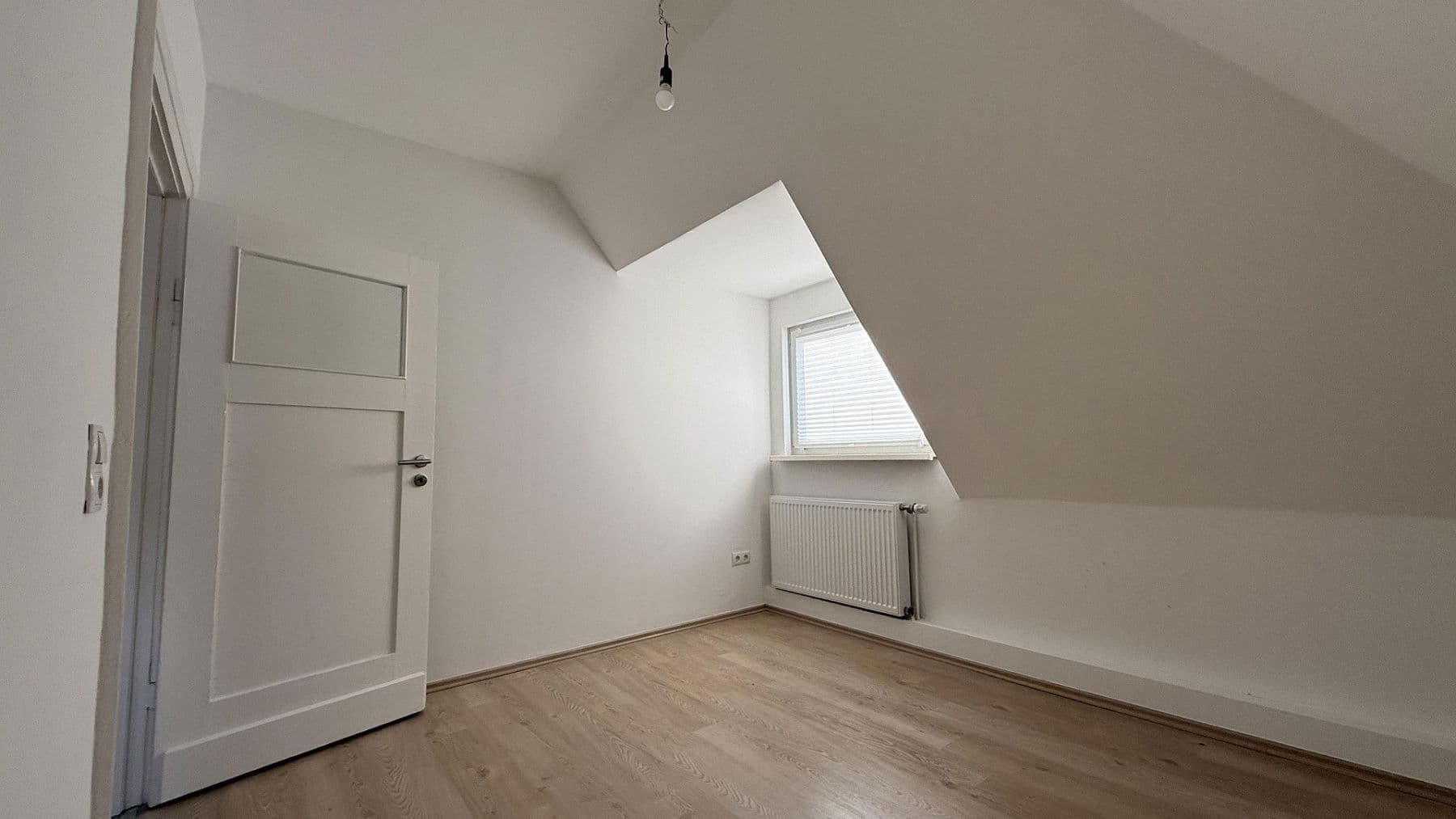 Pronájem bytu 3+1 70 m², Feuergraben 6, Hameln, Dolní Sasko Pronájem bytu 3+1 70 m², Feuergraben 6, Hameln, Dolní Sasko