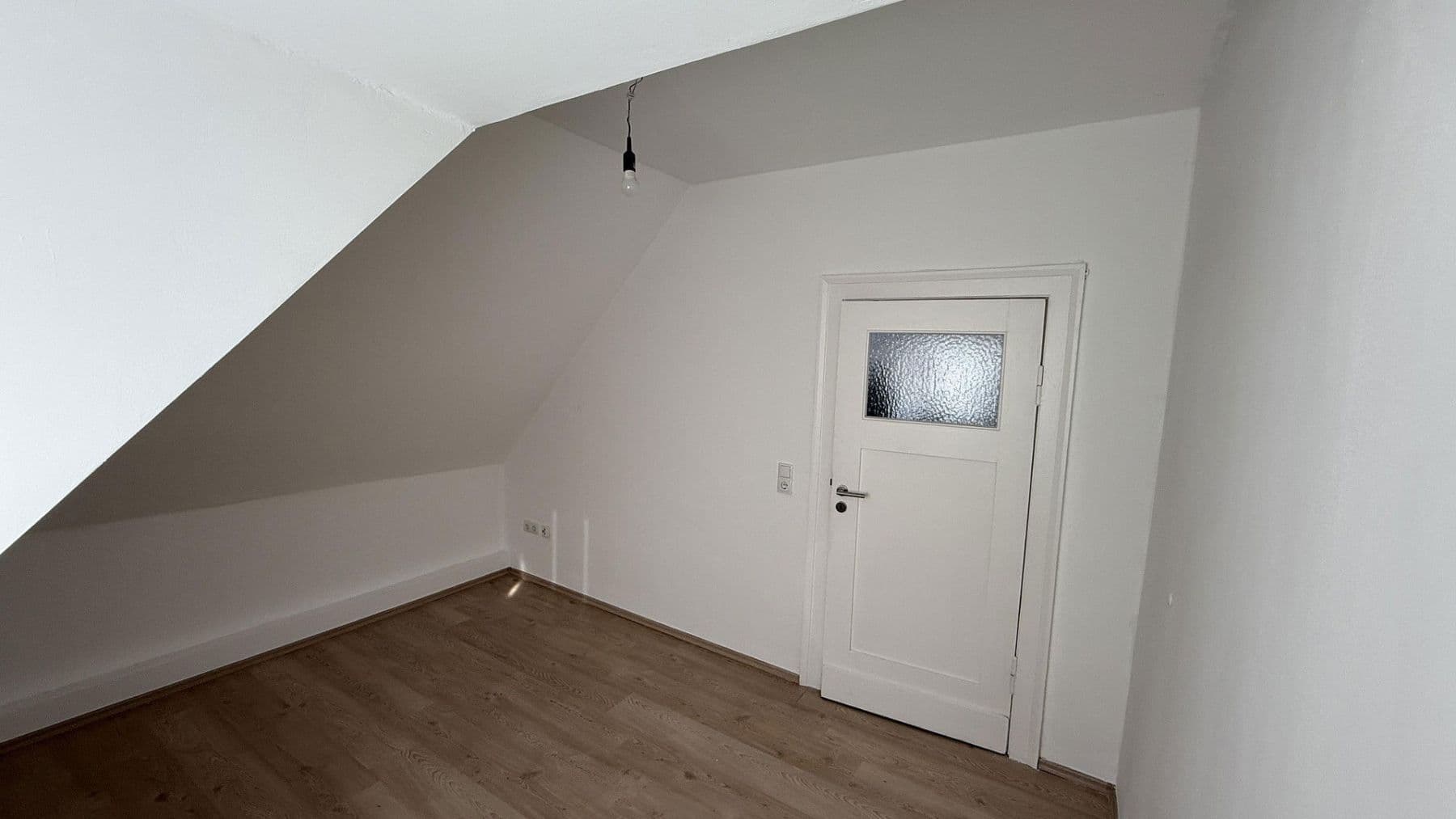 Pronájem bytu 3+1 70 m², Feuergraben 6, Hameln, Dolní Sasko Pronájem bytu 3+1 70 m², Feuergraben 6, Hameln, Dolní Sasko