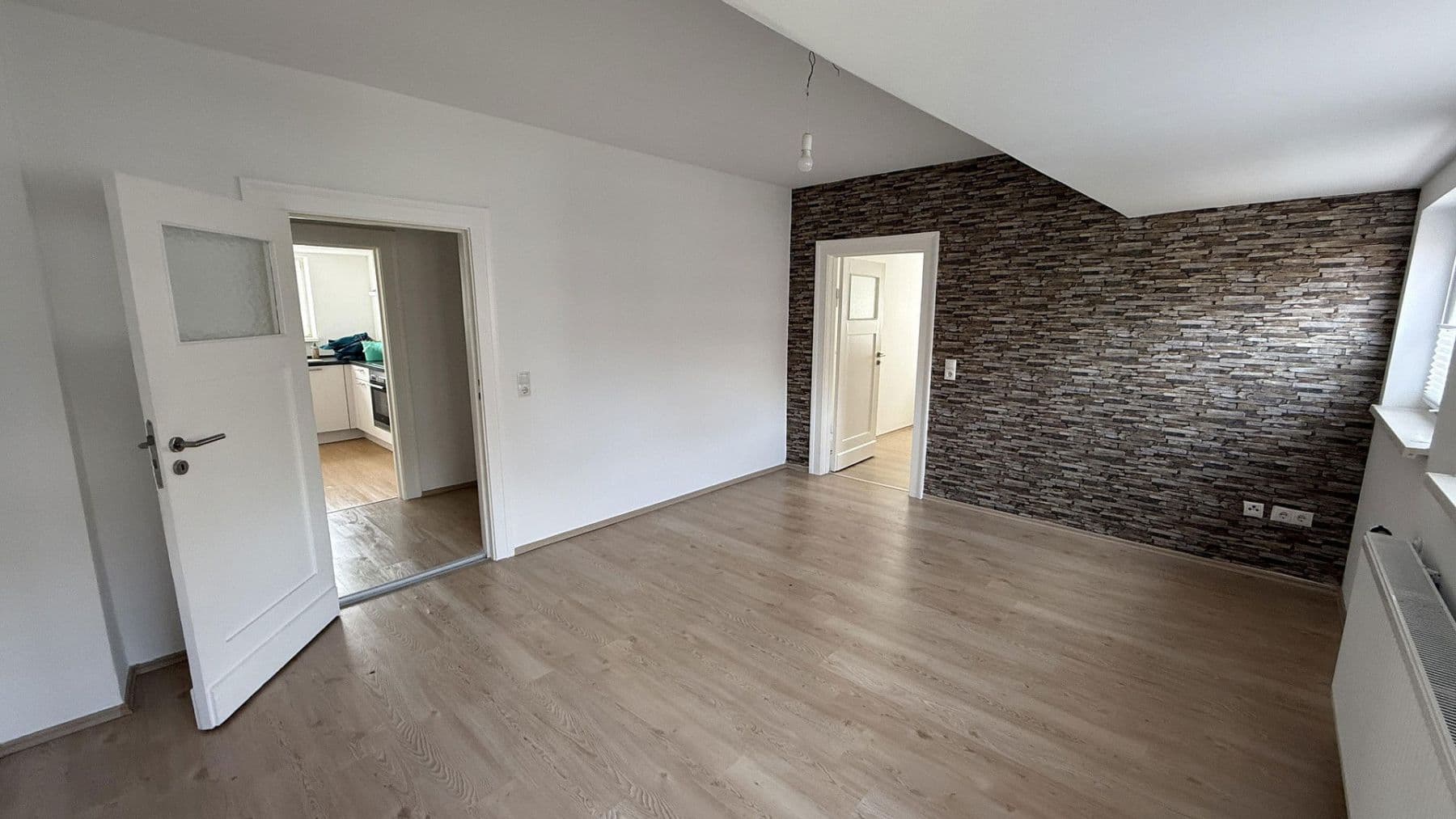 Pronájem bytu 3+1 70 m², Feuergraben 6, Hameln, Dolní Sasko Pronájem bytu 3+1 70 m², Feuergraben 6, Hameln, Dolní Sasko