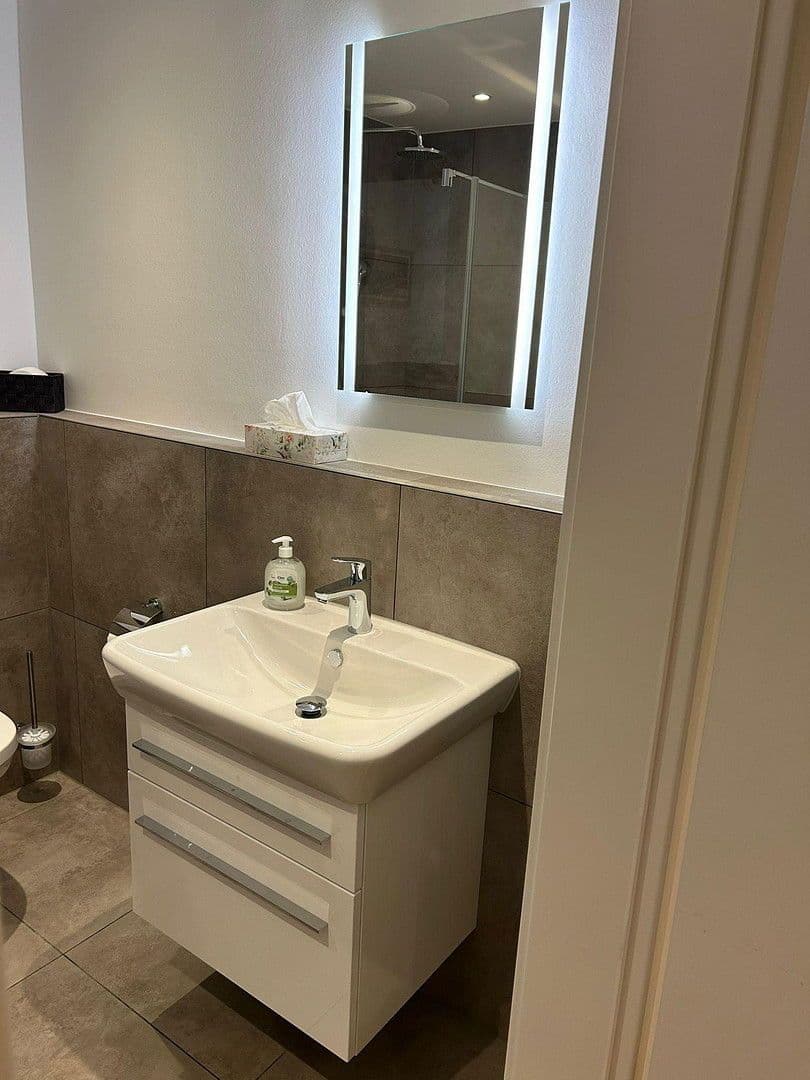 Pronájem bytu 2+1 60 m², Gerhardt Hauptmann Straße 41a, Sinsheim, Bádensko-Württembersko Pronájem bytu 2+1 60 m², Gerhardt Hauptmann Straße 41a, Sinsheim, Bádensko-Württembersko