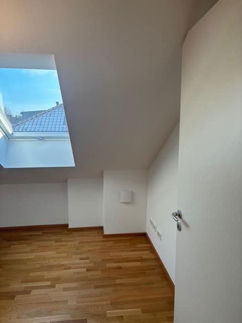 Pronájem bytu 5+1 189 m², München, Bavorsko Pronájem bytu 5+1 189 m², München, Bavorsko