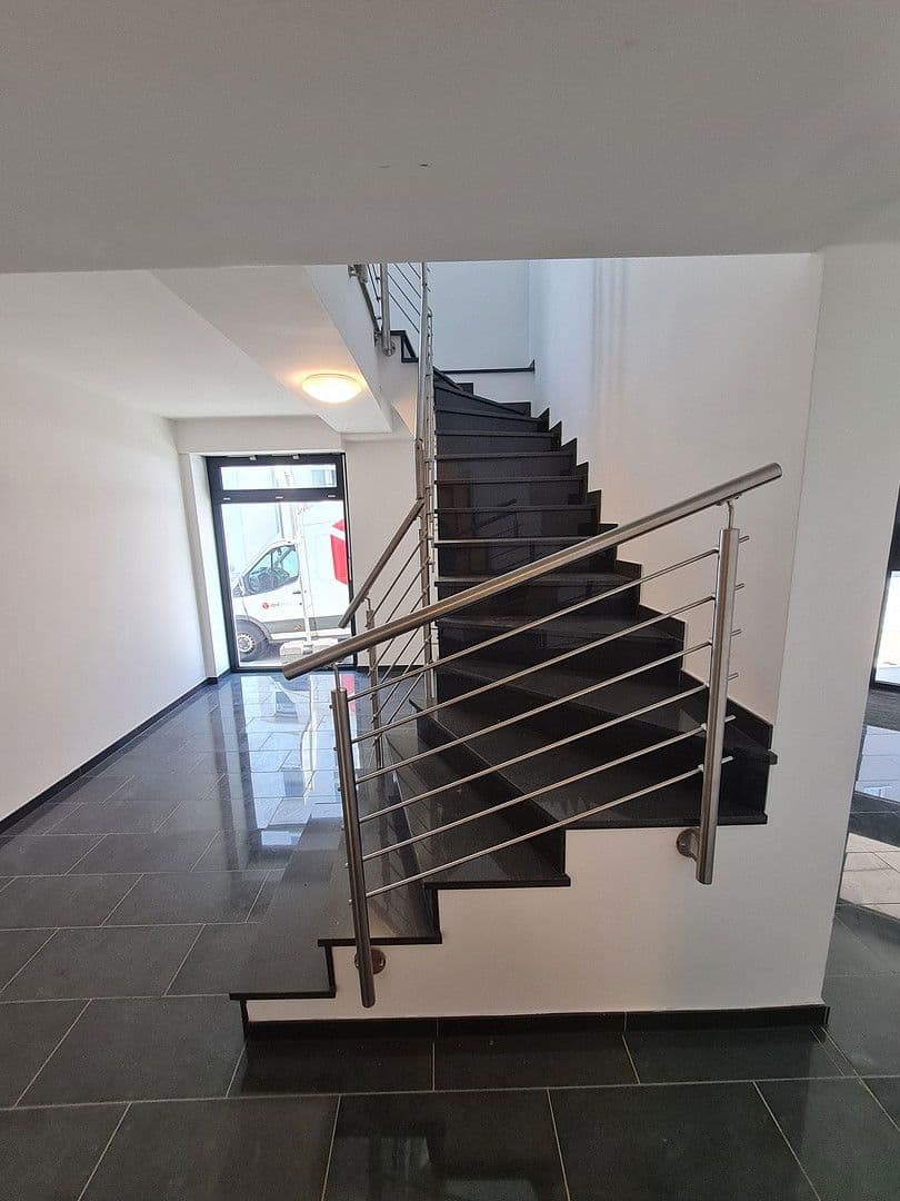 Pronájem bytu 3+1 93 m², Henriettenstr. 2a, Essen, Severní Porýní-Vestfálsko Pronájem bytu 3+1 93 m², Henriettenstr. 2a, Essen, Severní Porýní-Vestfálsko