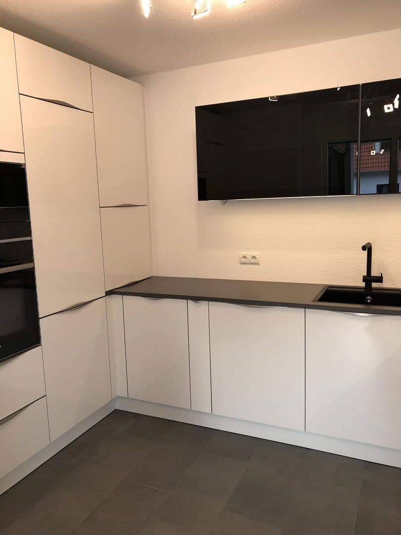 Pronájem bytu 3+1 73 m², Wöllstadt, Hessen Pronájem bytu 3+1 73 m², Wöllstadt, Hessen