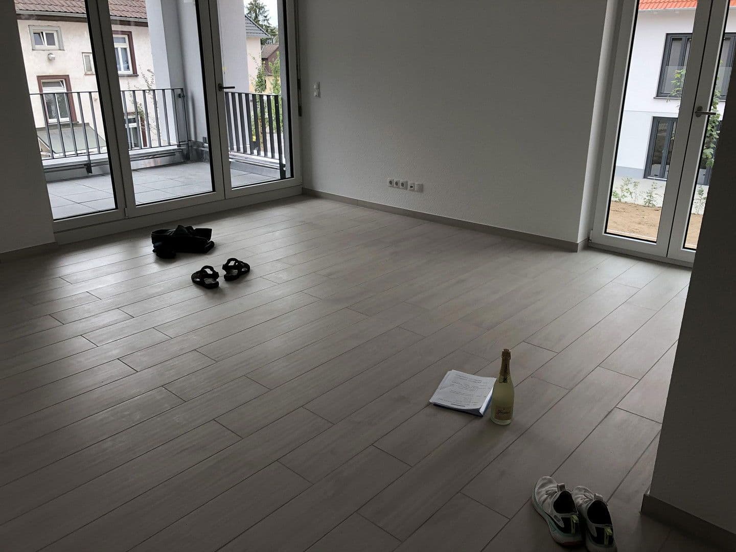 Pronájem bytu 3+1 73 m², Wöllstadt, Hessen Pronájem bytu 3+1 73 m², Wöllstadt, Hessen