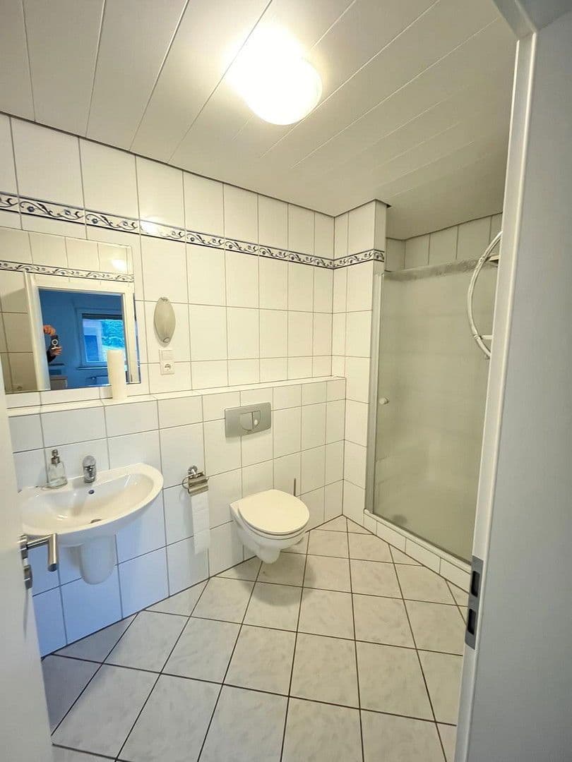 Prodej domu 120 m², pozemek 1.136 m², Stoßdorfer Straße 36, Hennef (Sieg), Severní Porýní-Vestfálsko Prodej domu 120 m², pozemek 1.136 m², Stoßdorfer Straße 36, Hennef (Sieg), Severní Porýní-Vestfálsko