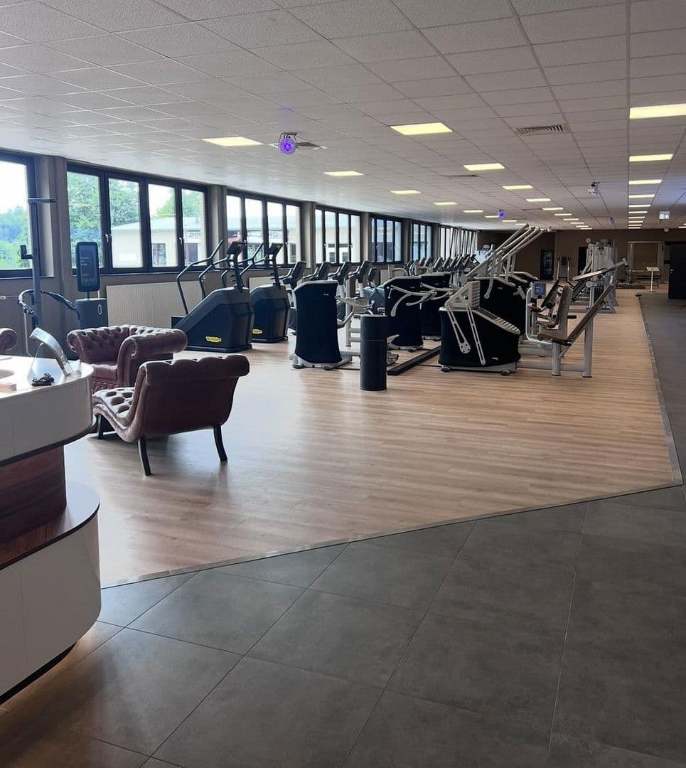 Prodej nebytového prostoru 4.300 m², Büchener Weg 119, Buchhorst, Šlesvicko-Holštýnsko Prodej nebytového prostoru 4.300 m², Büchener Weg 119, Buchhorst, Šlesvicko-Holštýnsko