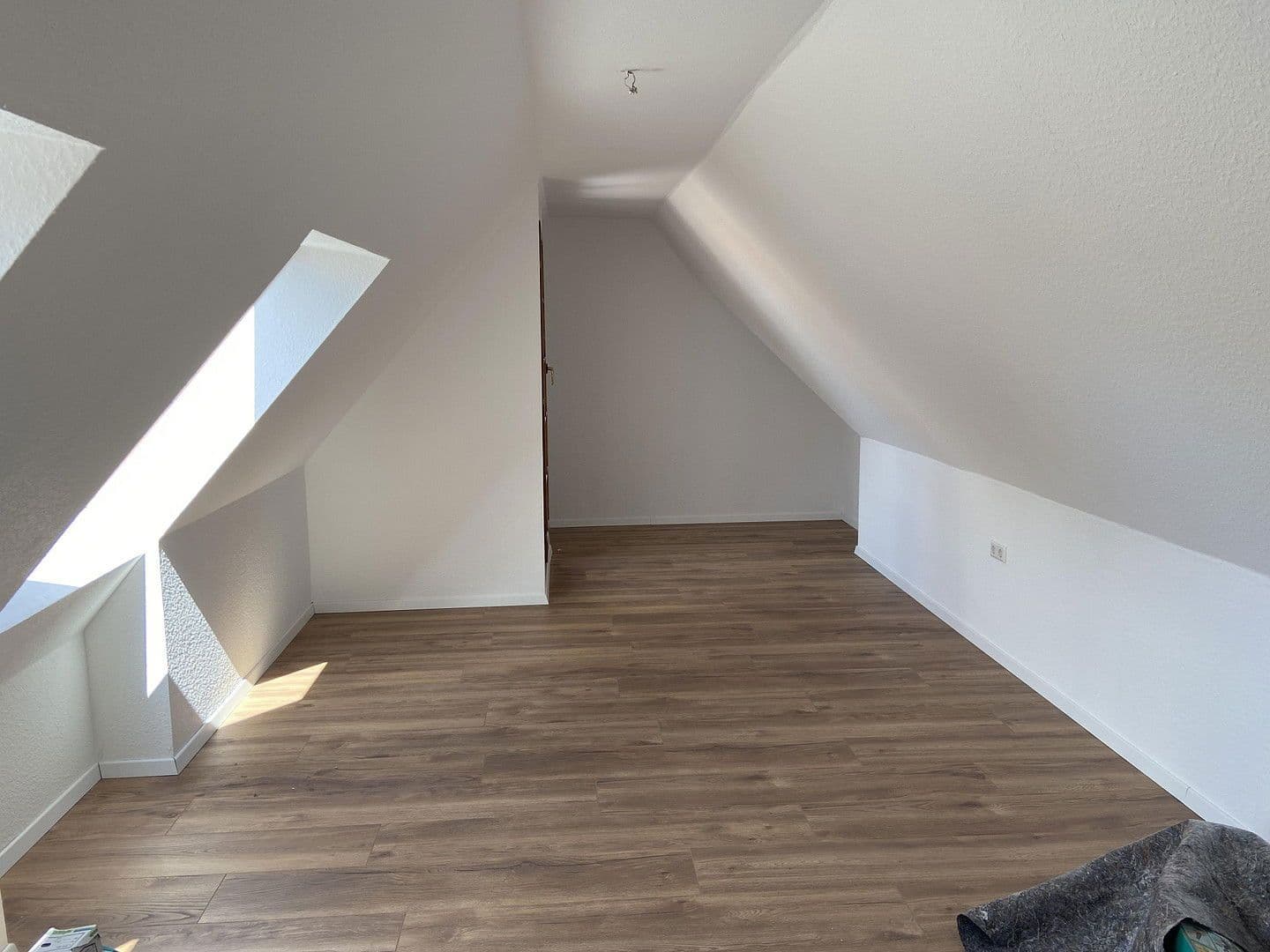 Pronájem bytu 2+1 56 m², Münsingen, Bádensko-Württembersko Pronájem bytu 2+1 56 m², Münsingen, Bádensko-Württembersko