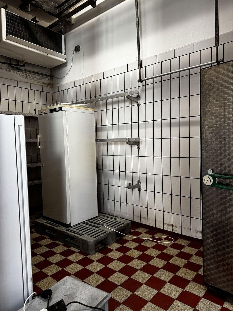 Prodej domu 165 m², pozemek 490 m², Amselweg 4, Schifferstadt, Porýní-Falc Prodej domu 165 m², pozemek 490 m², Amselweg 4, Schifferstadt, Porýní-Falc