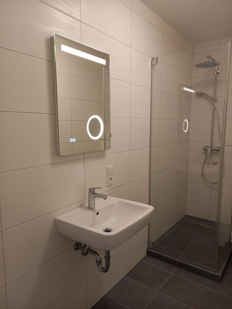 Prodej bytu 3+1 70 m², Rheinstrasse 3, München, Bavorsko Prodej bytu 3+1 70 m², Rheinstrasse 3, München, Bavorsko