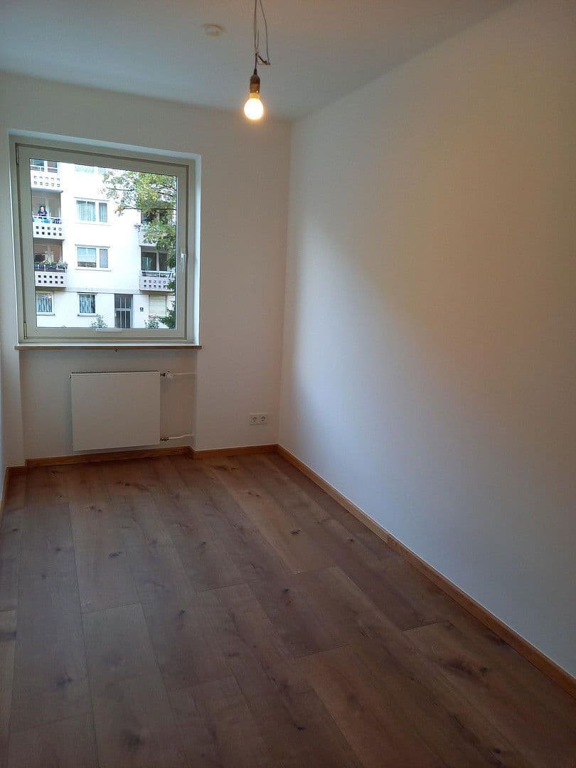 Prodej bytu 3+1 70 m², Rheinstrasse 3, München, Bavorsko Prodej bytu 3+1 70 m², Rheinstrasse 3, München, Bavorsko