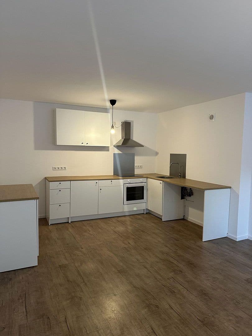 Pronájem bytu 2+1 60 m², Rösrather Str.700A, Köln, Severní Porýní-Vestfálsko Pronájem bytu 2+1 60 m², Rösrather Str.700A, Köln, Severní Porýní-Vestfálsko