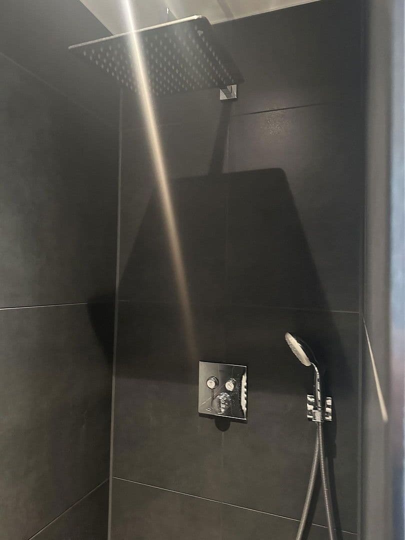 Pronájem bytu 2+1 60 m², Rösrather Str.700A, Köln, Severní Porýní-Vestfálsko Pronájem bytu 2+1 60 m², Rösrather Str.700A, Köln, Severní Porýní-Vestfálsko