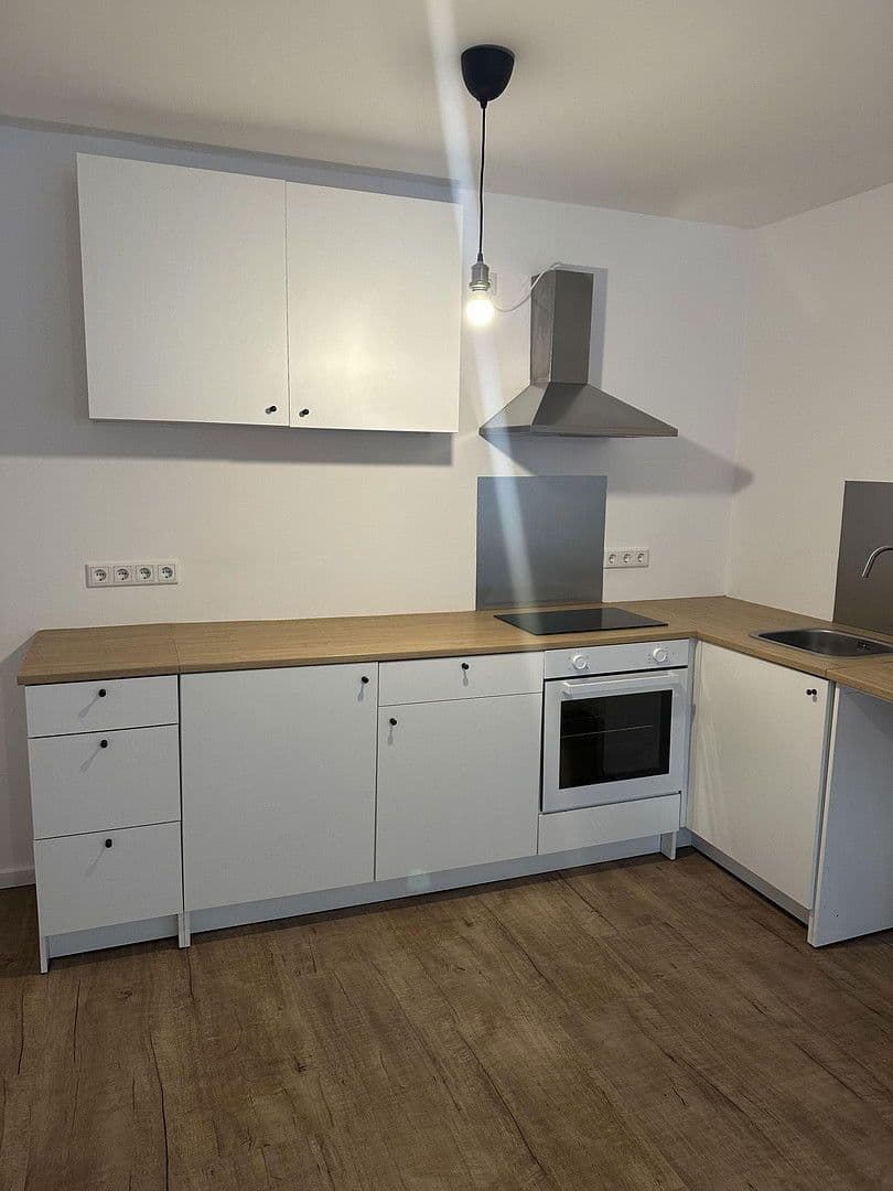 Pronájem bytu 2+1 60 m², Rösrather Str.700A, Köln, Severní Porýní-Vestfálsko Pronájem bytu 2+1 60 m², Rösrather Str.700A, Köln, Severní Porýní-Vestfálsko