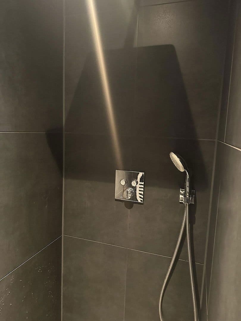 Pronájem bytu 2+1 60 m², Rösrather Str.700A, Köln, Severní Porýní-Vestfálsko Pronájem bytu 2+1 60 m², Rösrather Str.700A, Köln, Severní Porýní-Vestfálsko