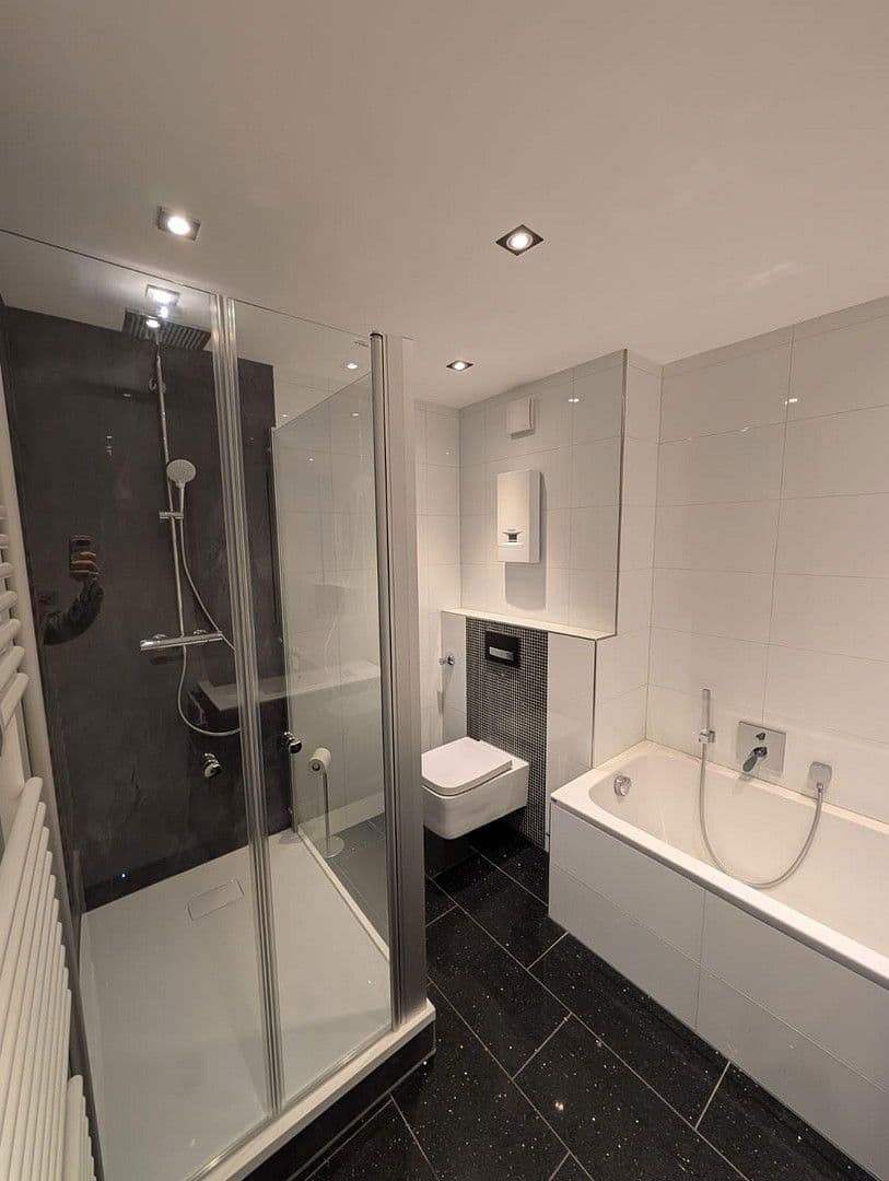 Prodej bytu 3+kk 75 m², Hagen, Severní Porýní-Vestfálsko Prodej bytu 3+kk 75 m², Hagen, Severní Porýní-Vestfálsko