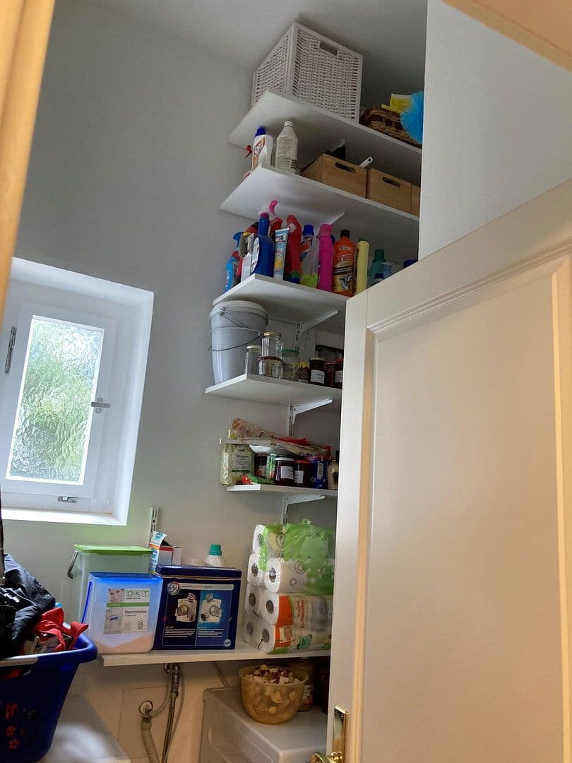 Pronájem bytu 4+1 109 m², Ringstraße 9, Wiesbaden, Hessen Pronájem bytu 4+1 109 m², Ringstraße 9, Wiesbaden, Hessen