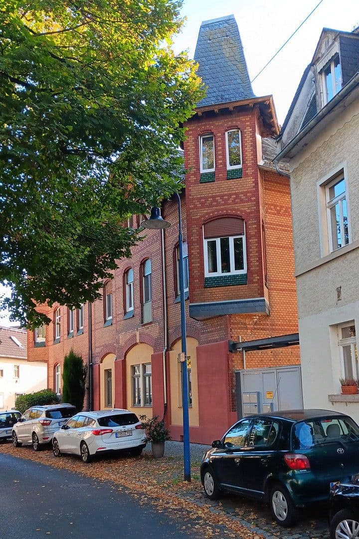 Pronájem bytu 4+1 109 m², Ringstraße 9, Wiesbaden, Hessen Pronájem bytu 4+1 109 m², Ringstraße 9, Wiesbaden, Hessen