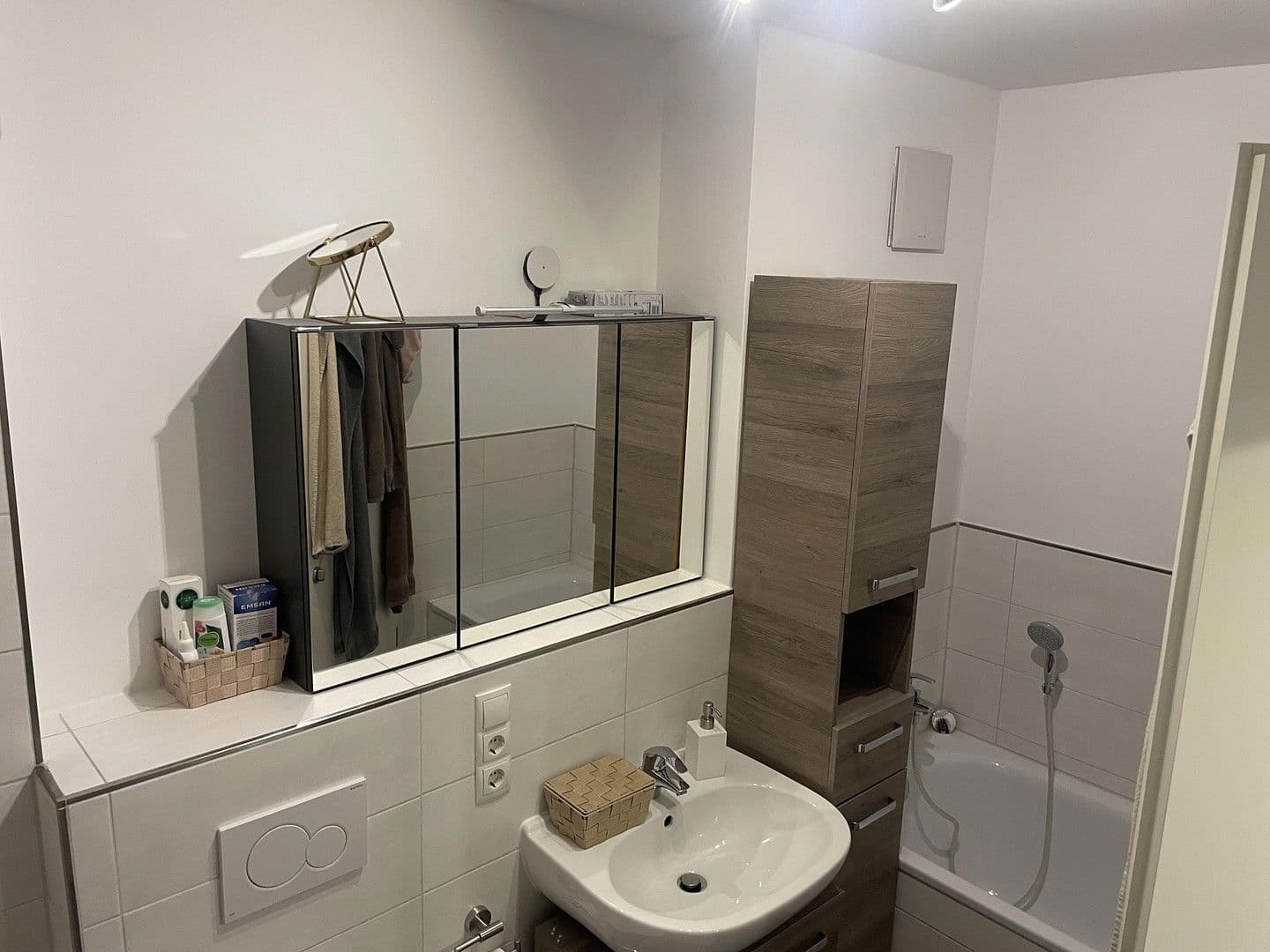 Prodej bytu 2+1 55 m², Höhenkirchen-Siegertsbrunn, Bavorsko Prodej bytu 2+1 55 m², Höhenkirchen-Siegertsbrunn, Bavorsko